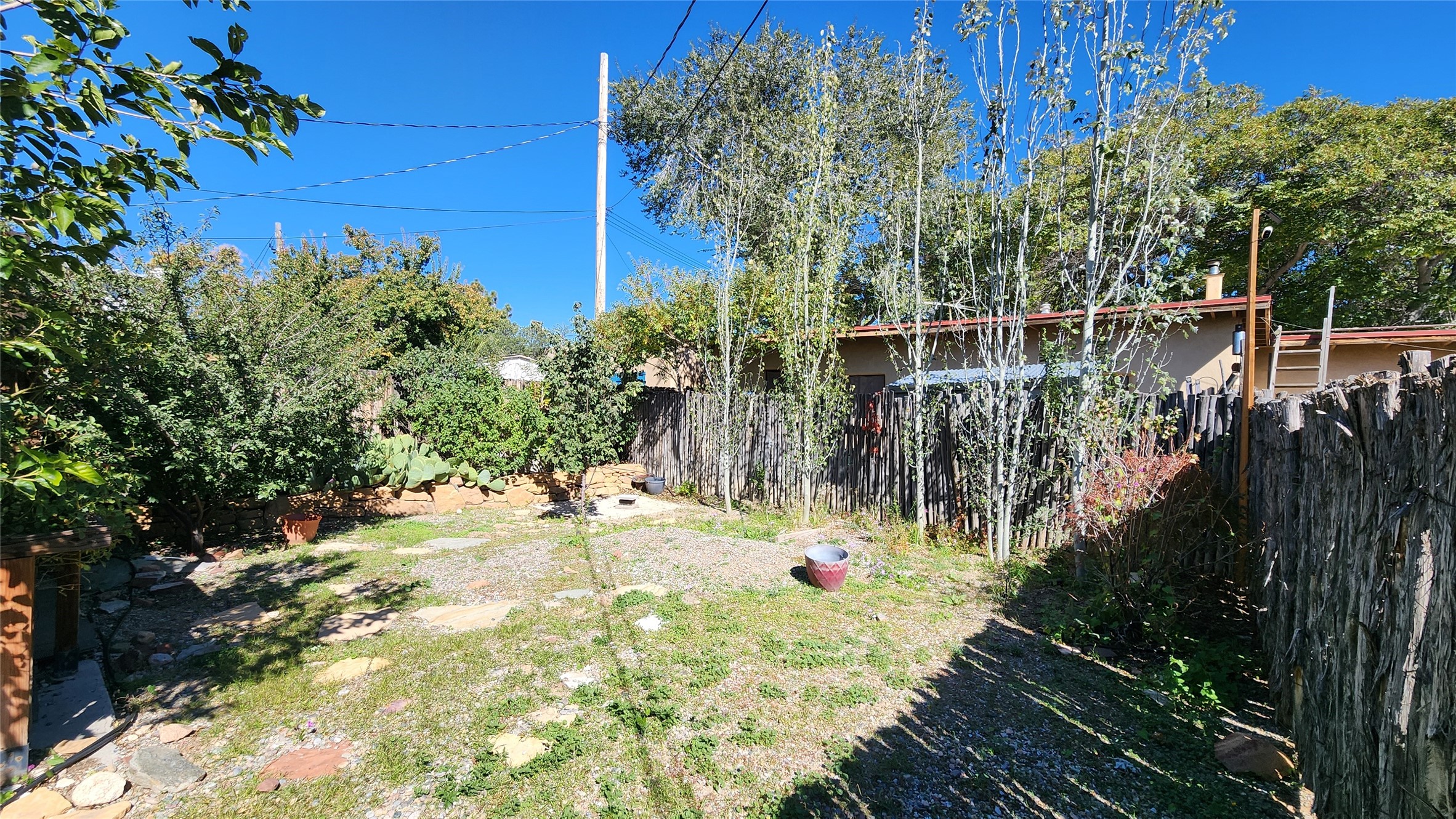 715 S Saint Francis Drive - 物件實景