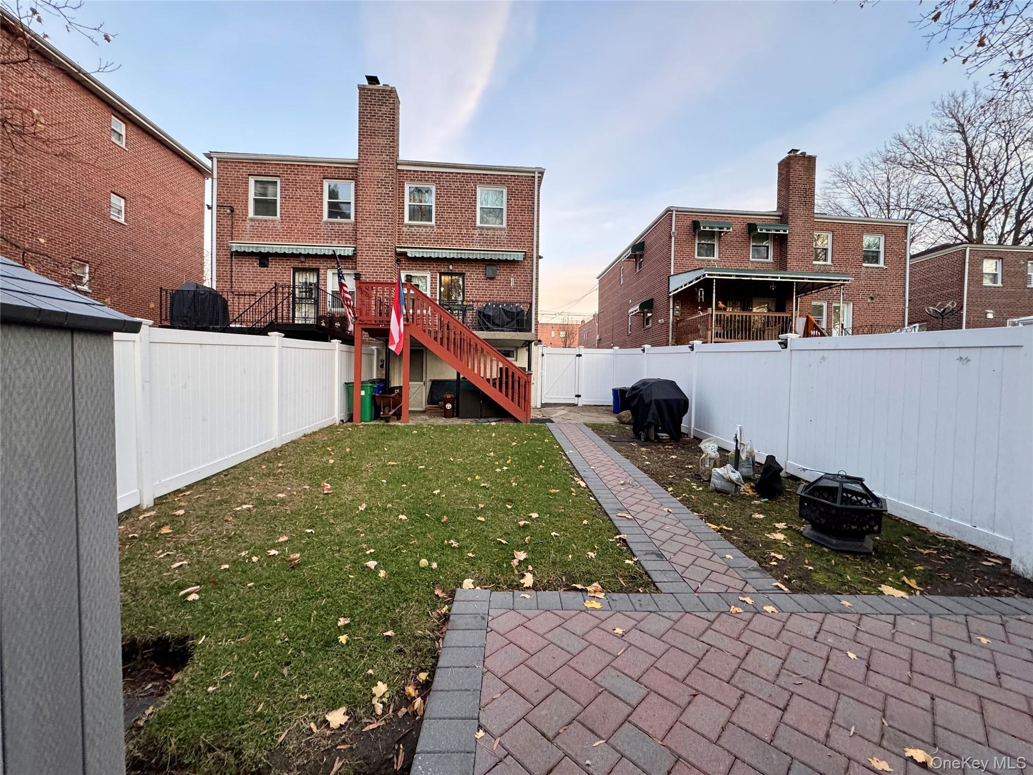 Bronx, New York, 10461, United States, 3 Bedrooms Bedrooms, ,2 BathroomsBathrooms,Residential,For Sale,2002053
