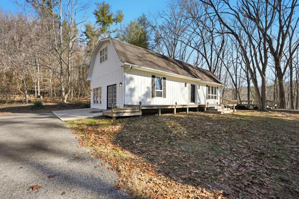 Middlesboro, Kentucky, 40965, United States, 3 Bedrooms Bedrooms, ,2 BathroomsBathrooms,Residential,For Sale,2012565