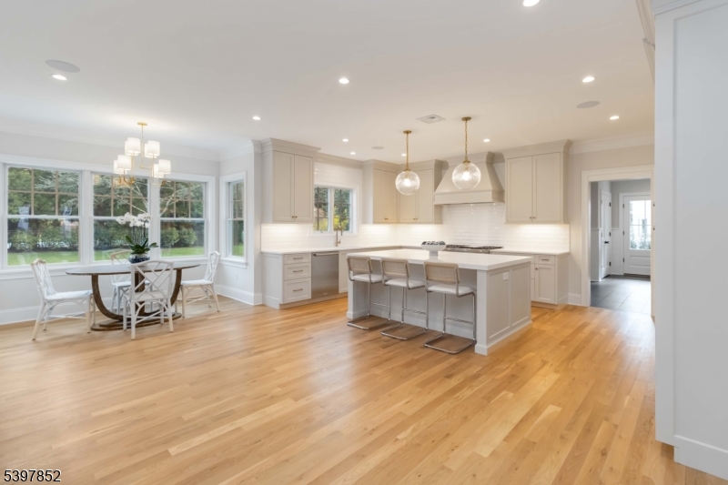 Chatham Twp., New Jersey, 07928, United States, 7 Bedrooms Bedrooms, ,8 BathroomsBathrooms,Residential,For Sale,1995947