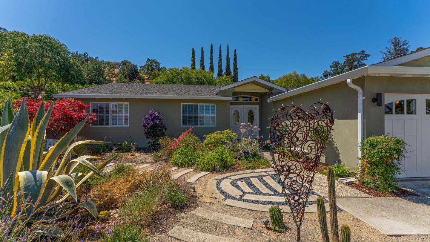 San Jose - Blossom Valley, California, 95123, United States, 3 Bedrooms Bedrooms, ,2 BathroomsBathrooms,Residential,For Sale,1742904