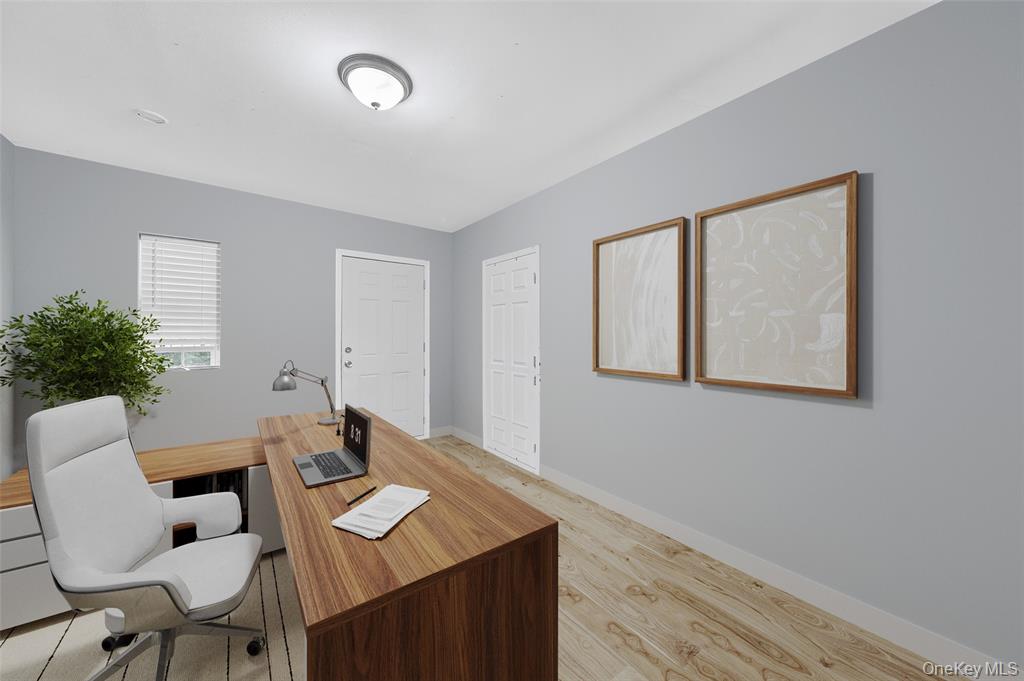 New Windsor, New York, 12553, United States, 4 Bedrooms Bedrooms, ,2 BathroomsBathrooms,Residential,For Sale,1977430