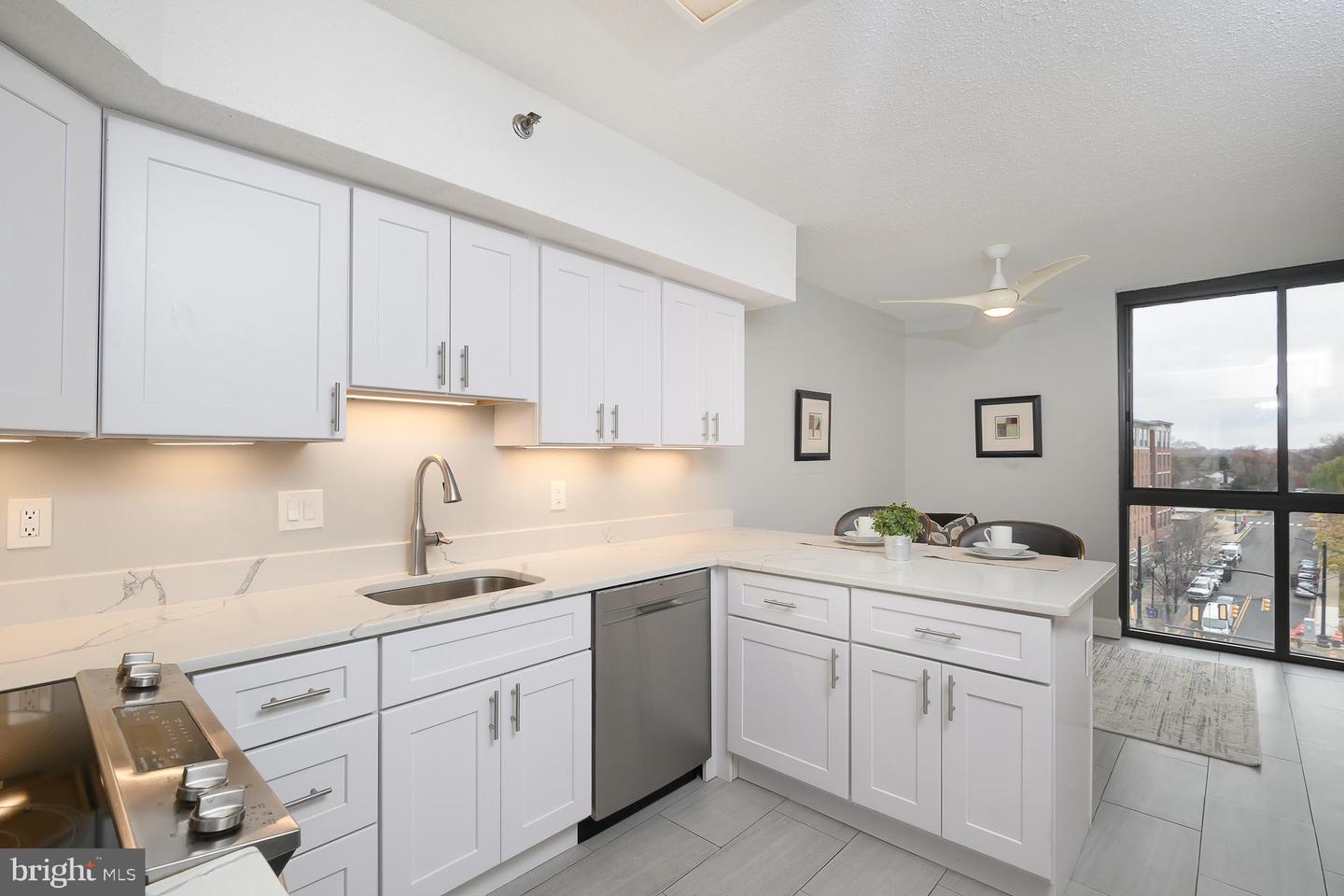 Arlington, Virginia, 22204, United States, 2 Bedrooms Bedrooms, ,2 BathroomsBathrooms,Residential,For Sale,1996960