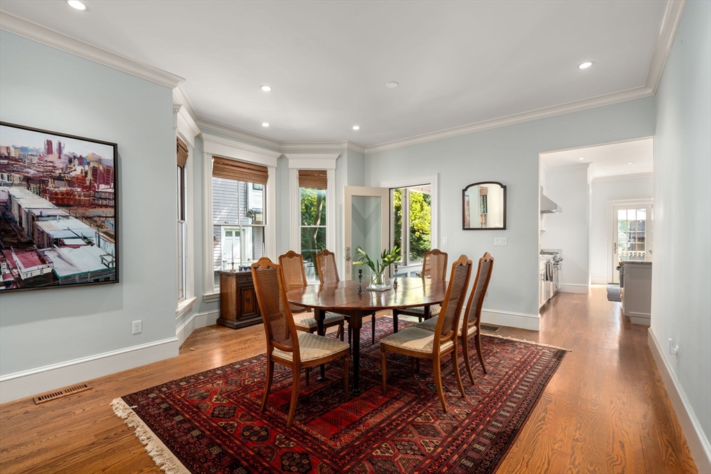 Cambridge, Massachusetts, 02140, United States, 4 Bedrooms Bedrooms, ,4 BathroomsBathrooms,Residential,For Sale,1947050