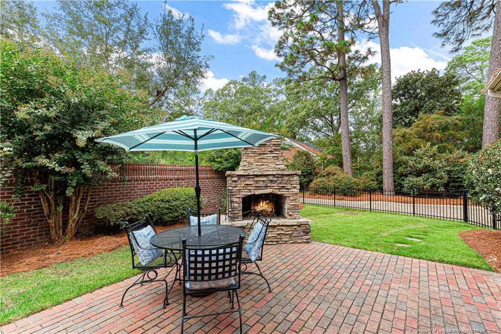 Fayetteville, North Carolina, 28305, United States, 3 Bedrooms Bedrooms, ,6 BathroomsBathrooms,Residential,For Sale,1986476