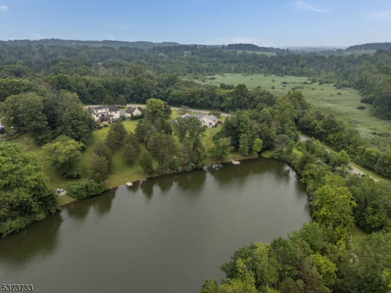 Columbia, New Jersey, 07832, United States, 3 Bedrooms Bedrooms, ,3 BathroomsBathrooms,Residential,For Sale,1977170