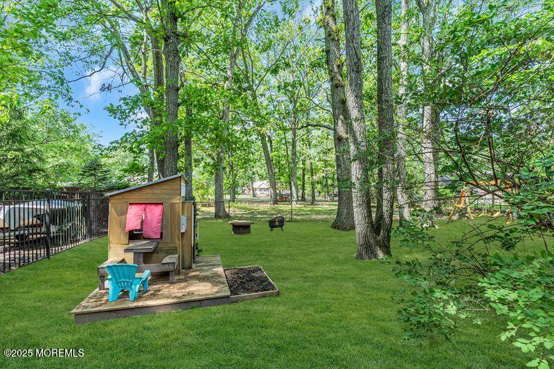 Howell, New Jersey, 07731, United States, 4 Bedrooms Bedrooms, ,3 BathroomsBathrooms,Residential,For Sale,1980987