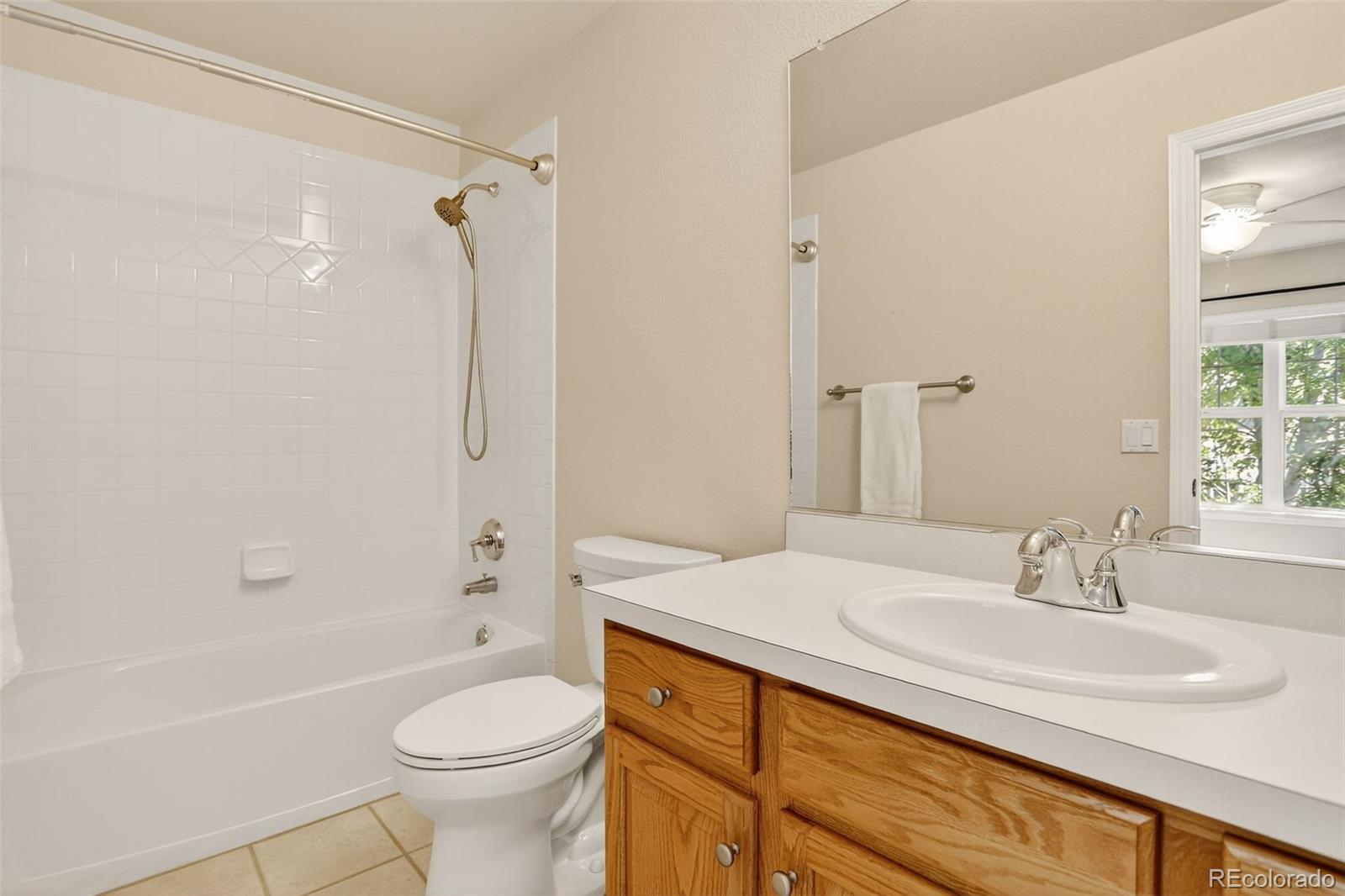 Aurora, Colorado, 80016, United States, 4 Bedrooms Bedrooms, ,4 BathroomsBathrooms,Residential,For Sale,1918774