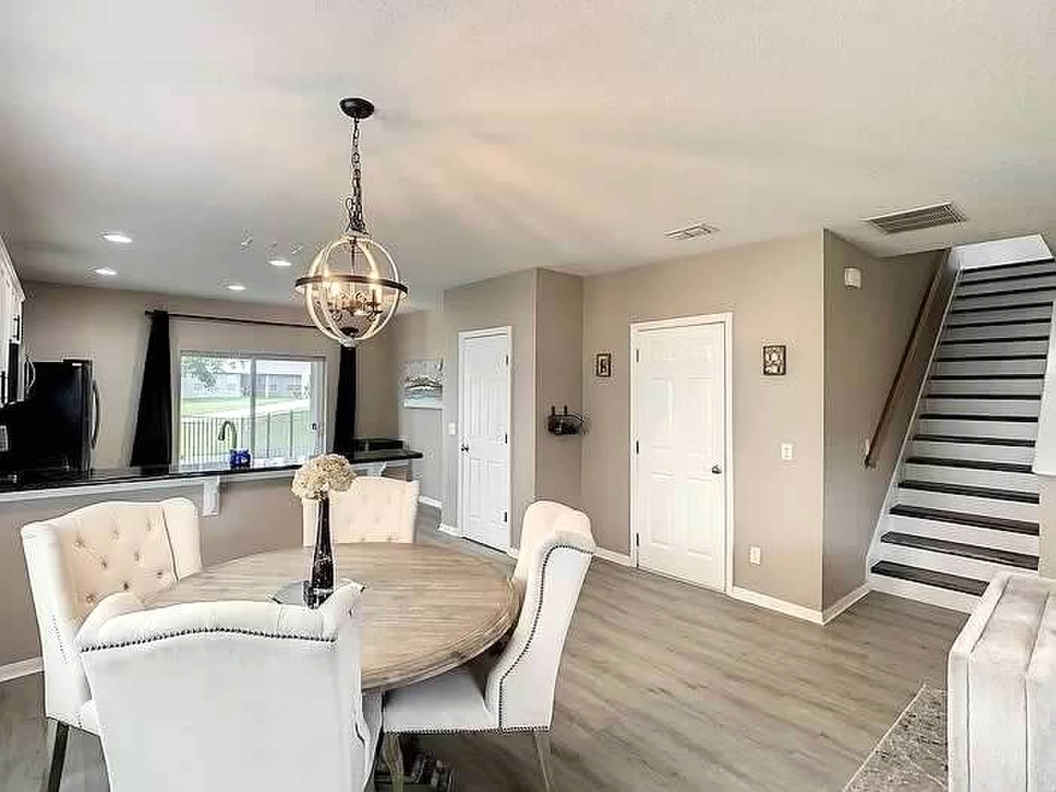 Winter Garden, Florida, 34787, United States, 5 Bedrooms Bedrooms, ,3 BathroomsBathrooms,Residential,For Sale,1935885