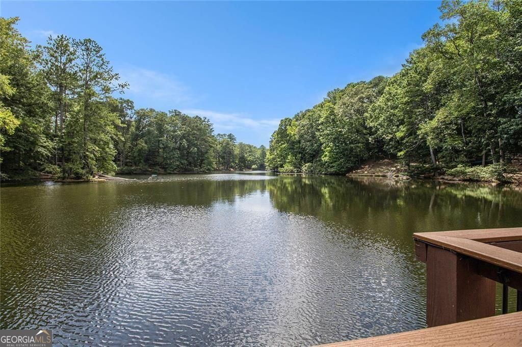 Roswell, Georgia, 30075, United States, 6 Bedrooms Bedrooms, ,4 BathroomsBathrooms,Residential,For Sale,1910371