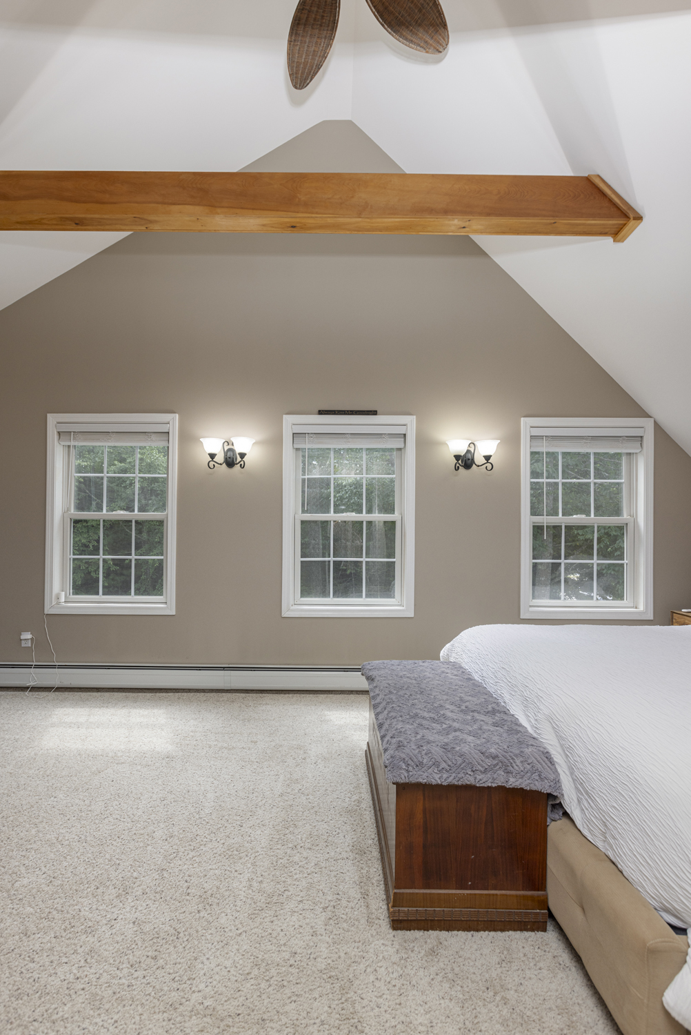 Gorham, Maine, 04038, United States, 4 Bedrooms Bedrooms, ,3 BathroomsBathrooms,Residential,For Sale,1914155