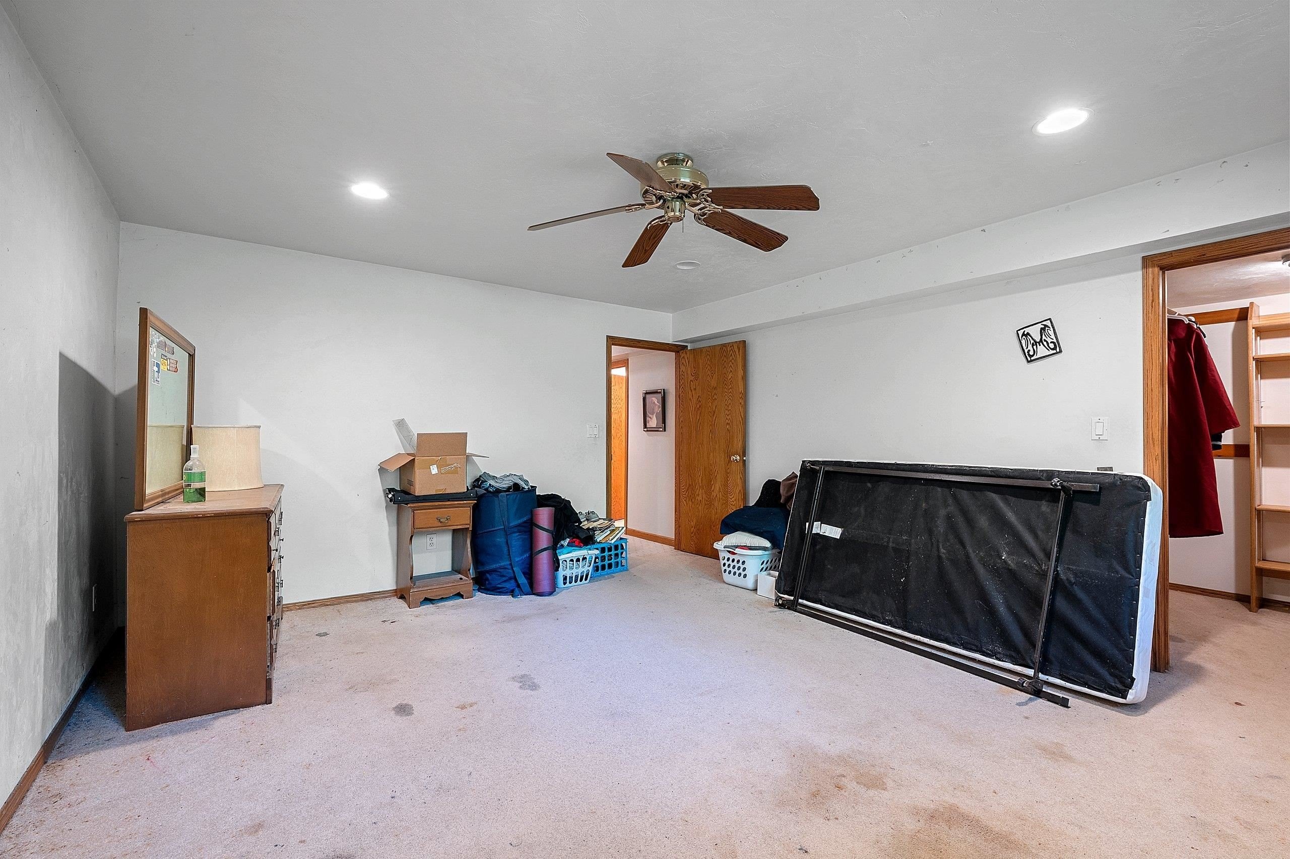 DE PERE, Wisconsin, 54115-9240, United States, 4 Bedrooms Bedrooms, ,4 BathroomsBathrooms,Residential,For Sale,2048017