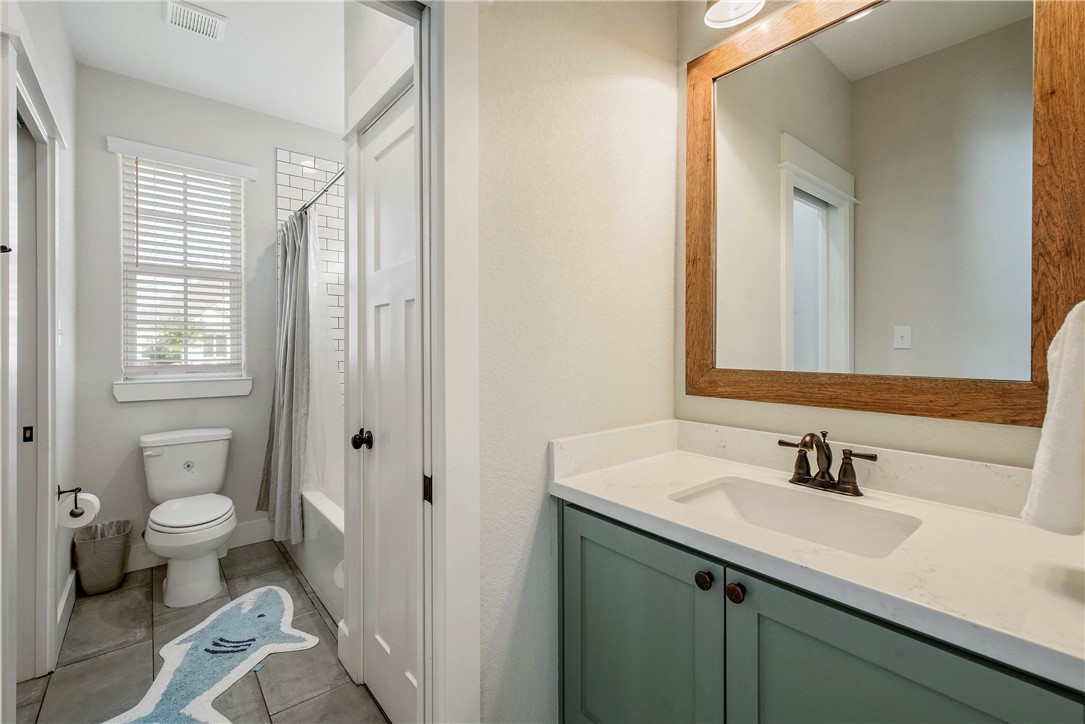College Station, Texas, 77845, United States, 4 Bedrooms Bedrooms, ,3 BathroomsBathrooms,Residential,For Sale,1937242
