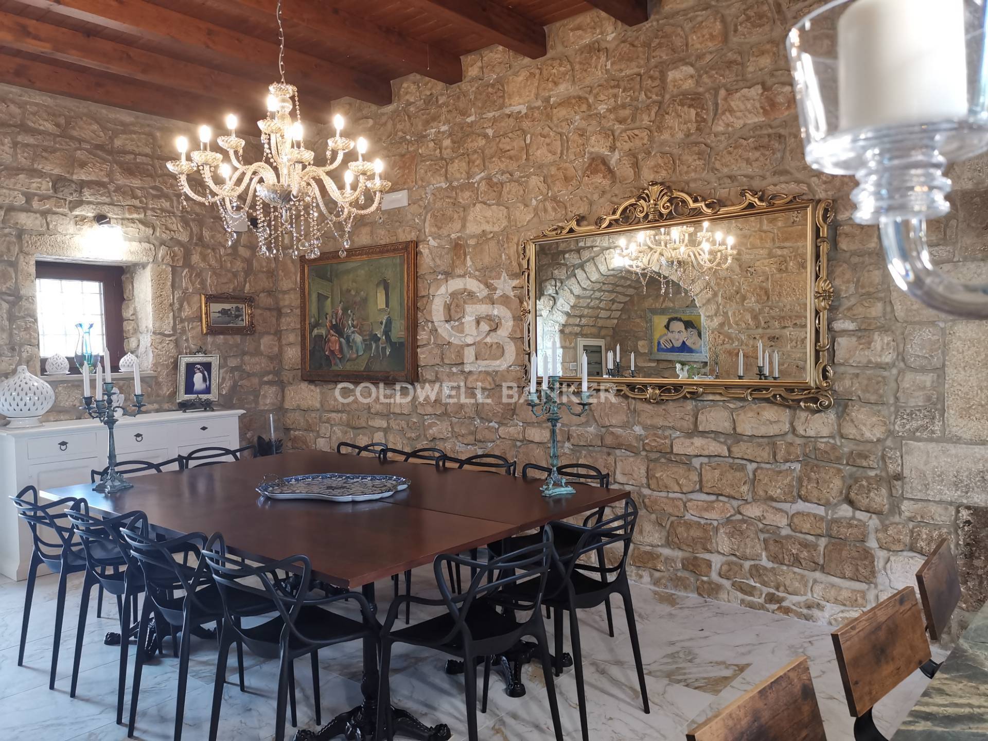 Modica, Ragusa, 97015, IT, 4 Bedrooms Bedrooms, ,6 BathroomsBathrooms,Residential,For Sale,1827626