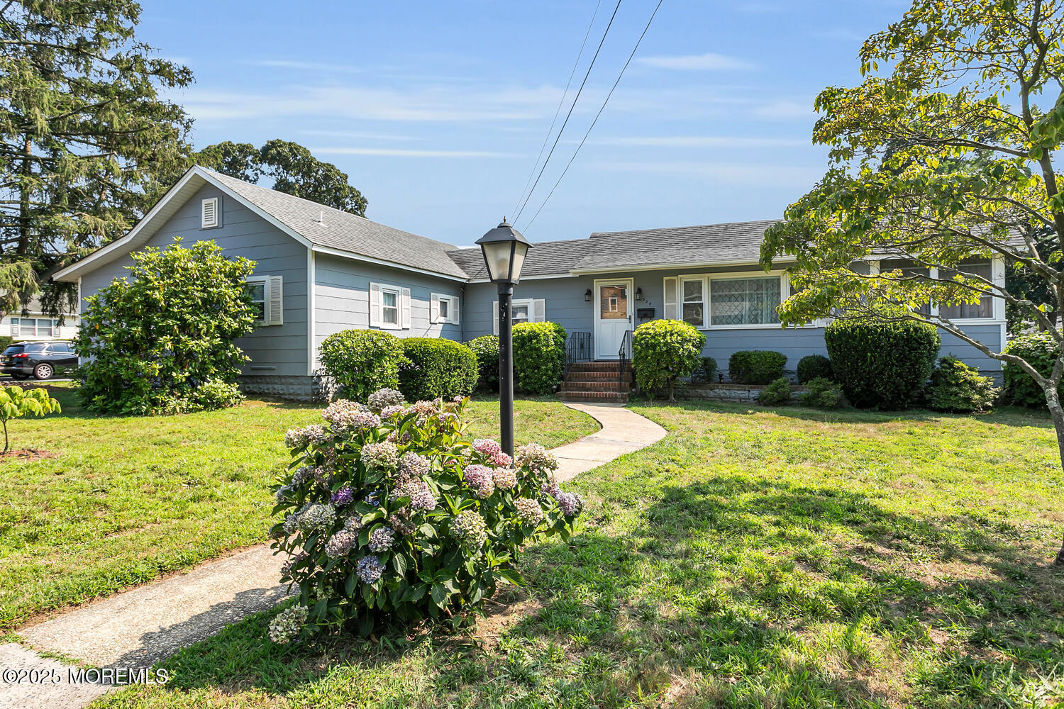 Belford, New Jersey, 07718, United States, 3 Bedrooms Bedrooms, ,2 BathroomsBathrooms,Residential,For Sale,1921068