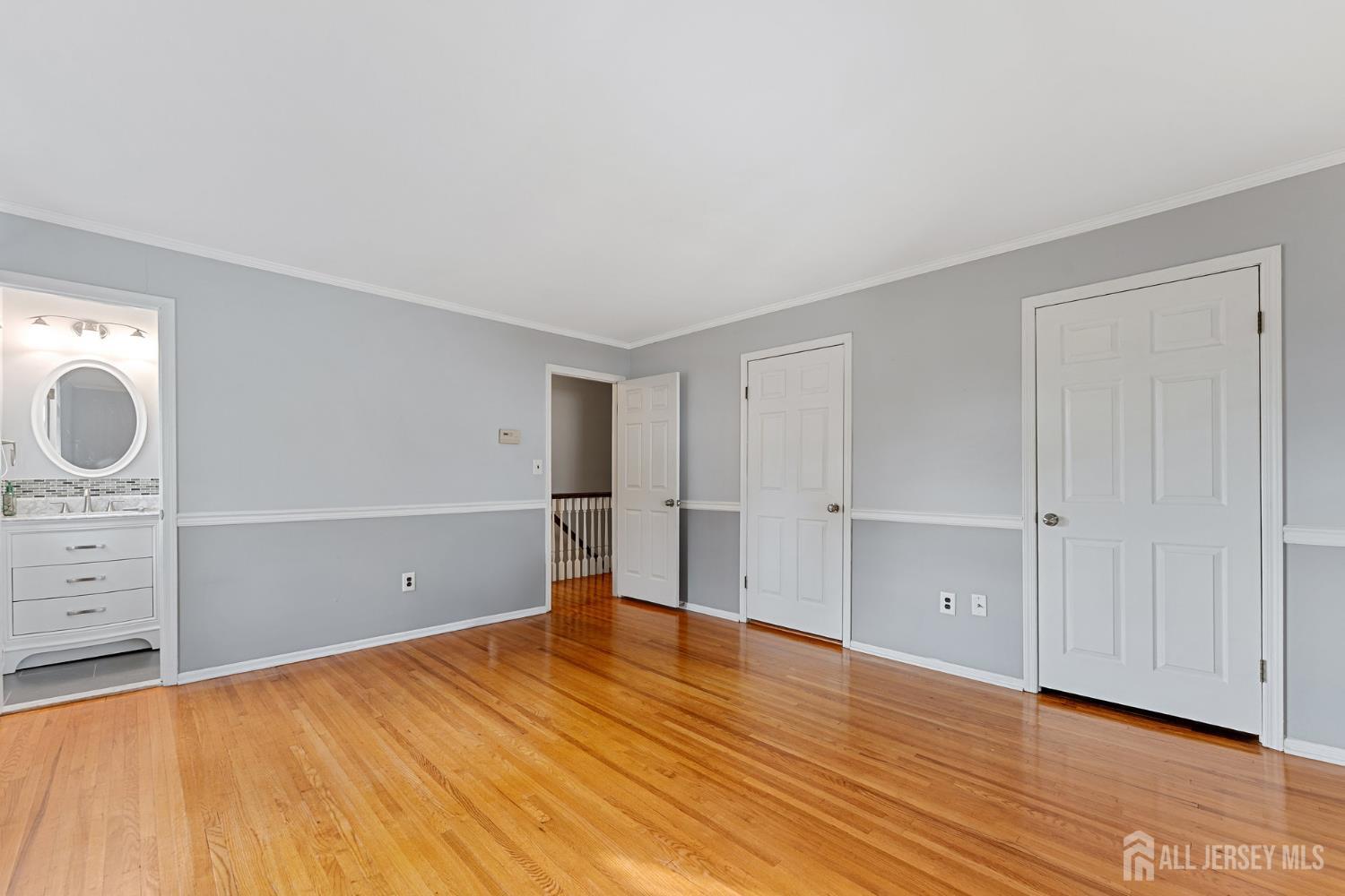 Middlesex, New Jersey, 08846, United States, 4 Bedrooms Bedrooms, ,3 BathroomsBathrooms,Residential,For Sale,1968933