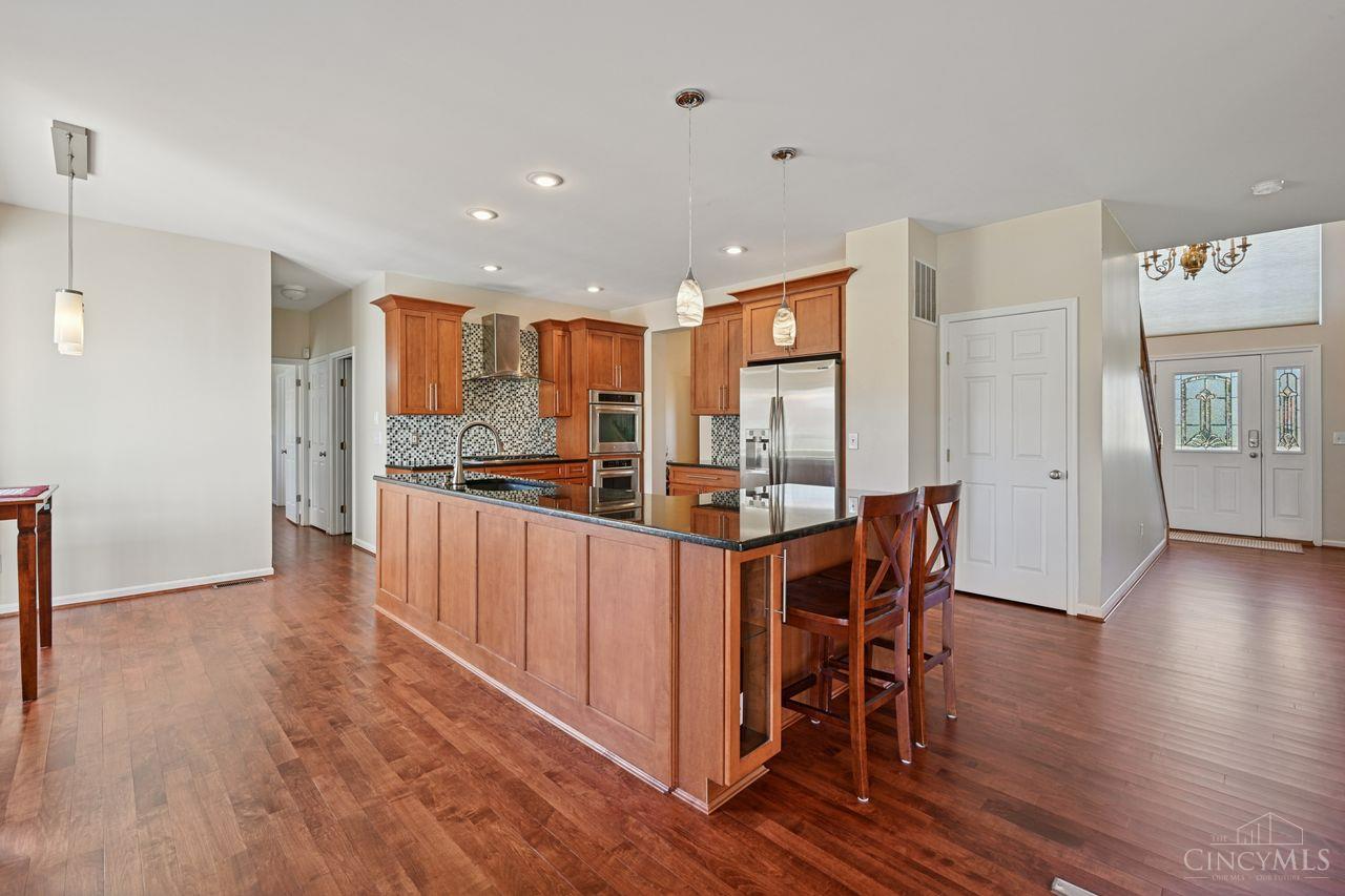 Mason, Ohio, 45040, United States, 5 Bedrooms Bedrooms, ,5 BathroomsBathrooms,Residential,For Sale,1988349