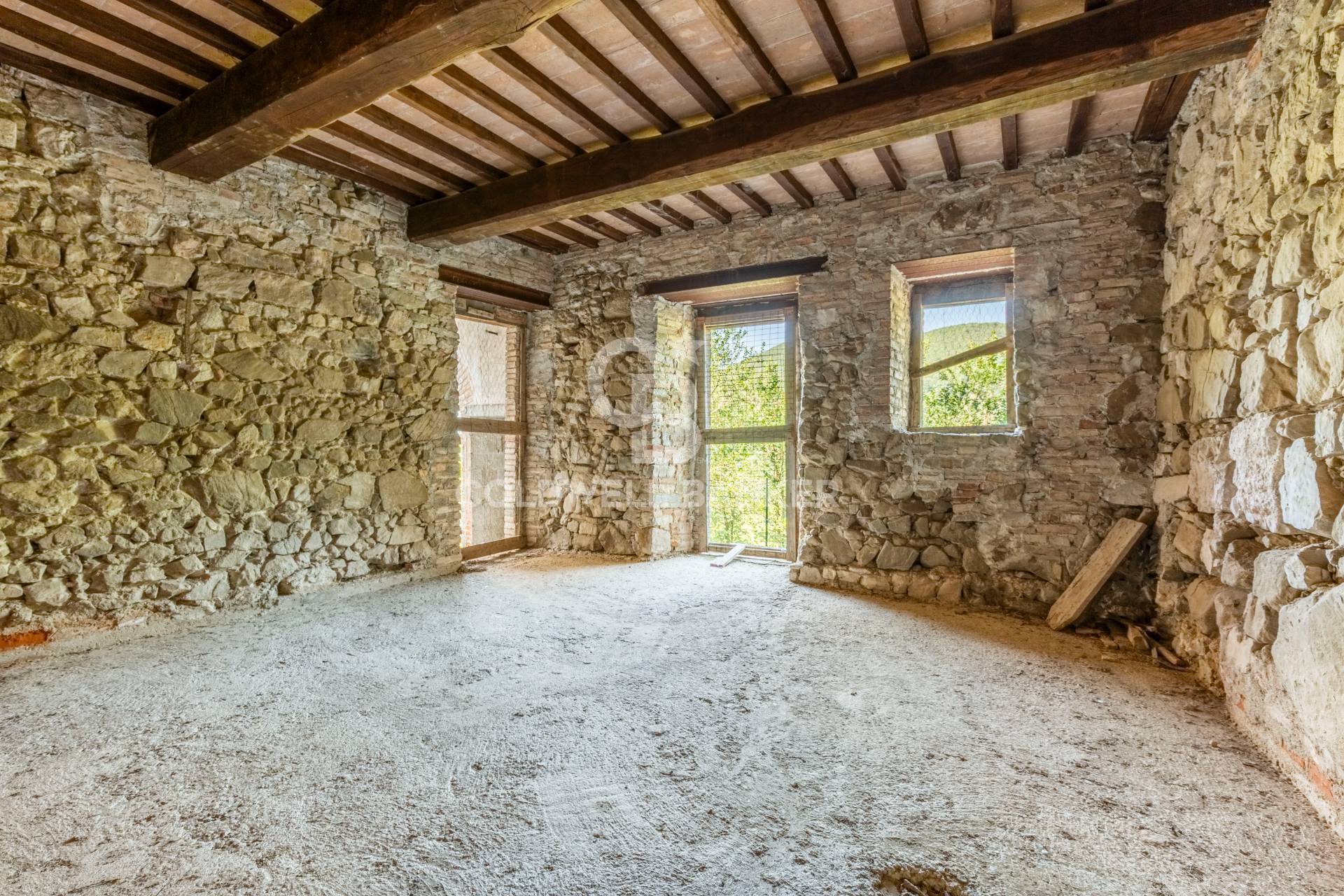 Todi, Perugia, 06059, IT, 10 Bedrooms Bedrooms, ,6 BathroomsBathrooms,Residential,For Sale,1890990