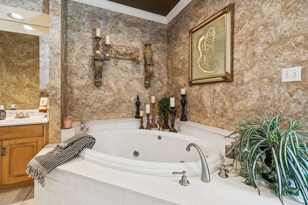 Cohutta, Georgia, 30710, United States, 4 Bedrooms Bedrooms, ,4 BathroomsBathrooms,Residential,For Sale,1950990