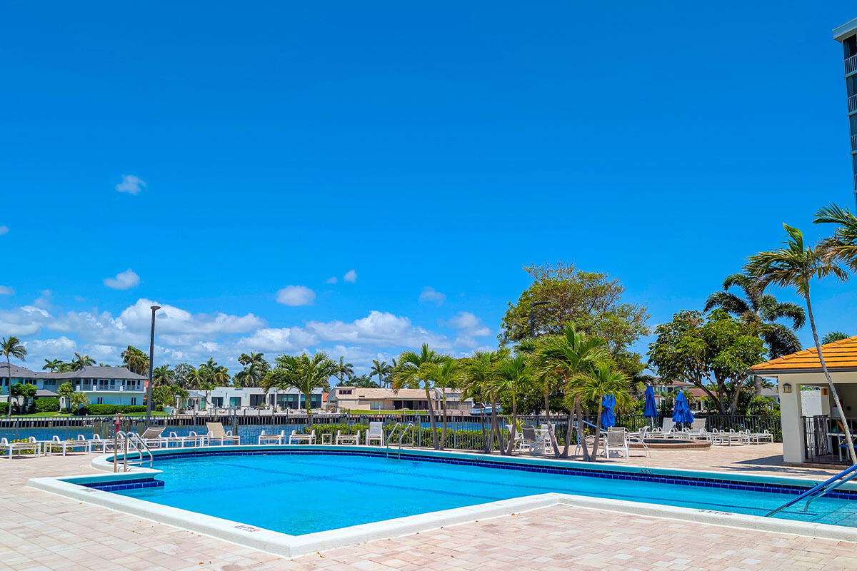 Highland Beach, Florida, 33487, United States, 2 Bedrooms Bedrooms, ,2 BathroomsBathrooms,Residential,For Sale,1912479
