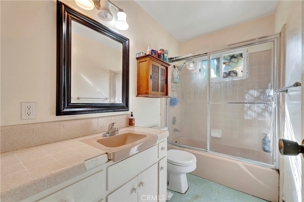 Seal Beach, California, 90740, United States, 4 Bedrooms Bedrooms, ,2 BathroomsBathrooms,Residential,For Sale,2001777