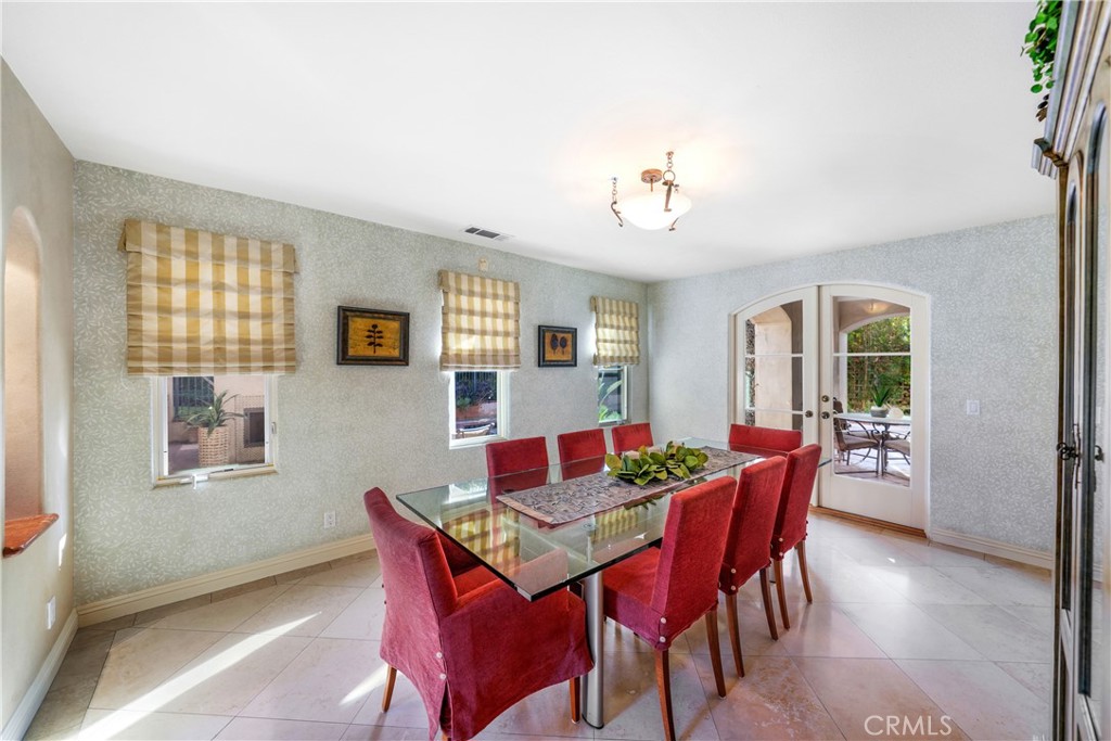 Huntington Beach, California, 92649, United States, 5 Bedrooms Bedrooms, ,5 BathroomsBathrooms,Residential,For Sale,1991081