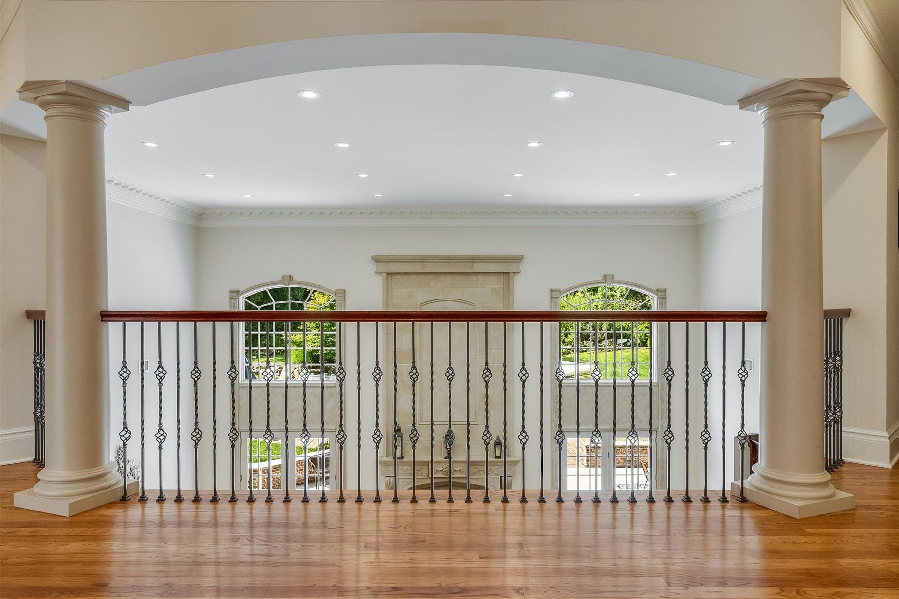  Majestic French Normandy Chateau Nestled Within a Five-Acre Gated Property - 物件實景