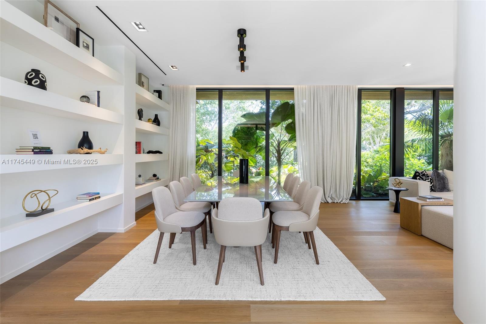 Coral Gables, Florida, 33156, United States, 7 Bedrooms Bedrooms, ,8 BathroomsBathrooms,Residential,For Sale,1732082