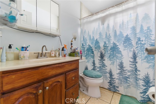 Huntington Park, California, 90255, United States, 8 Bedrooms Bedrooms, ,Residential,For Sale,1980710