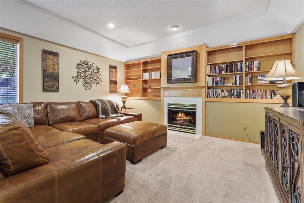 Spokane, Washington, 99223, United States, 5 Bedrooms Bedrooms, ,4 BathroomsBathrooms,Residential,For Sale,1988126