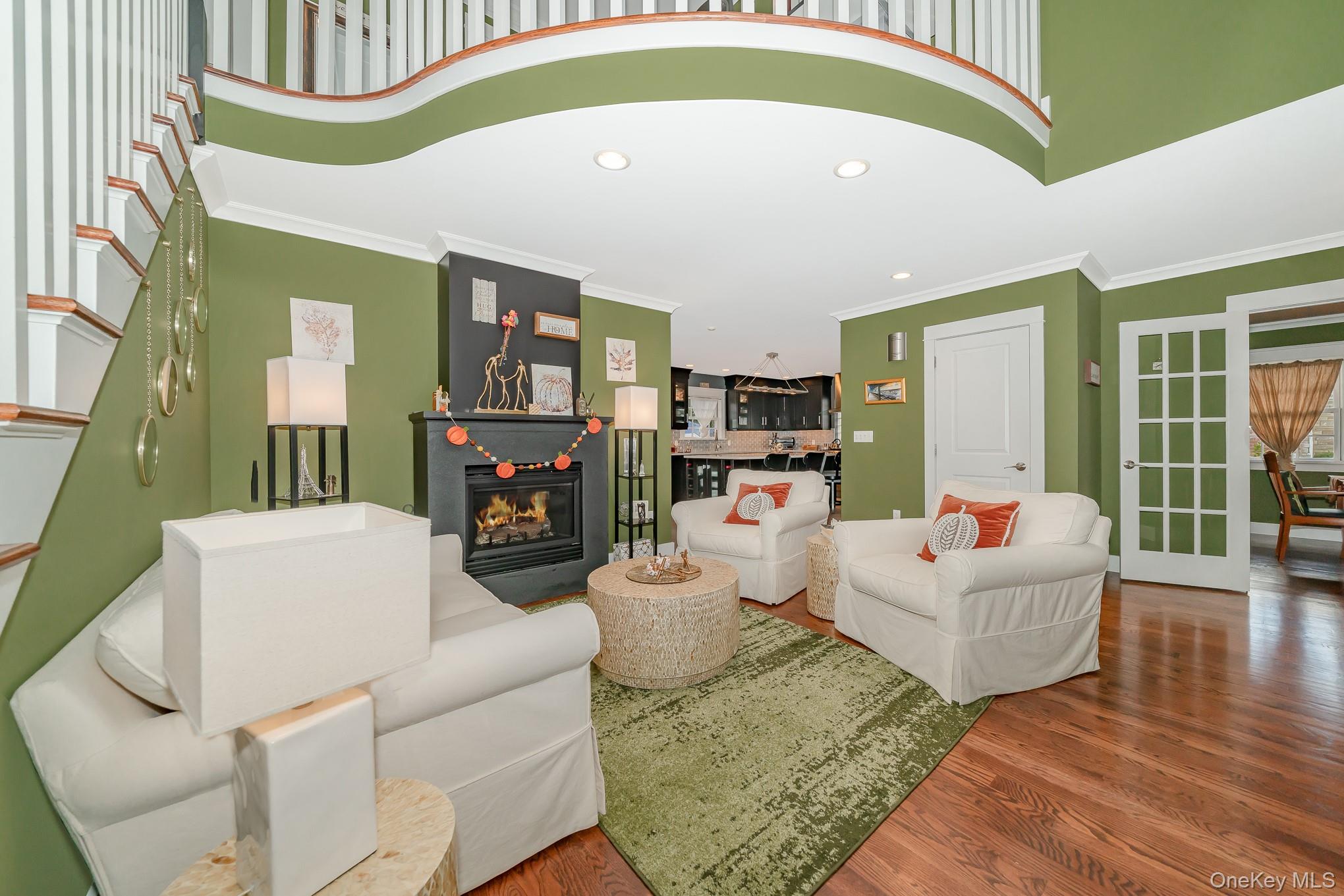 New Hyde Park, New York, 11040, United States, 4 Bedrooms Bedrooms, ,4 BathroomsBathrooms,Residential,For Sale,1976805