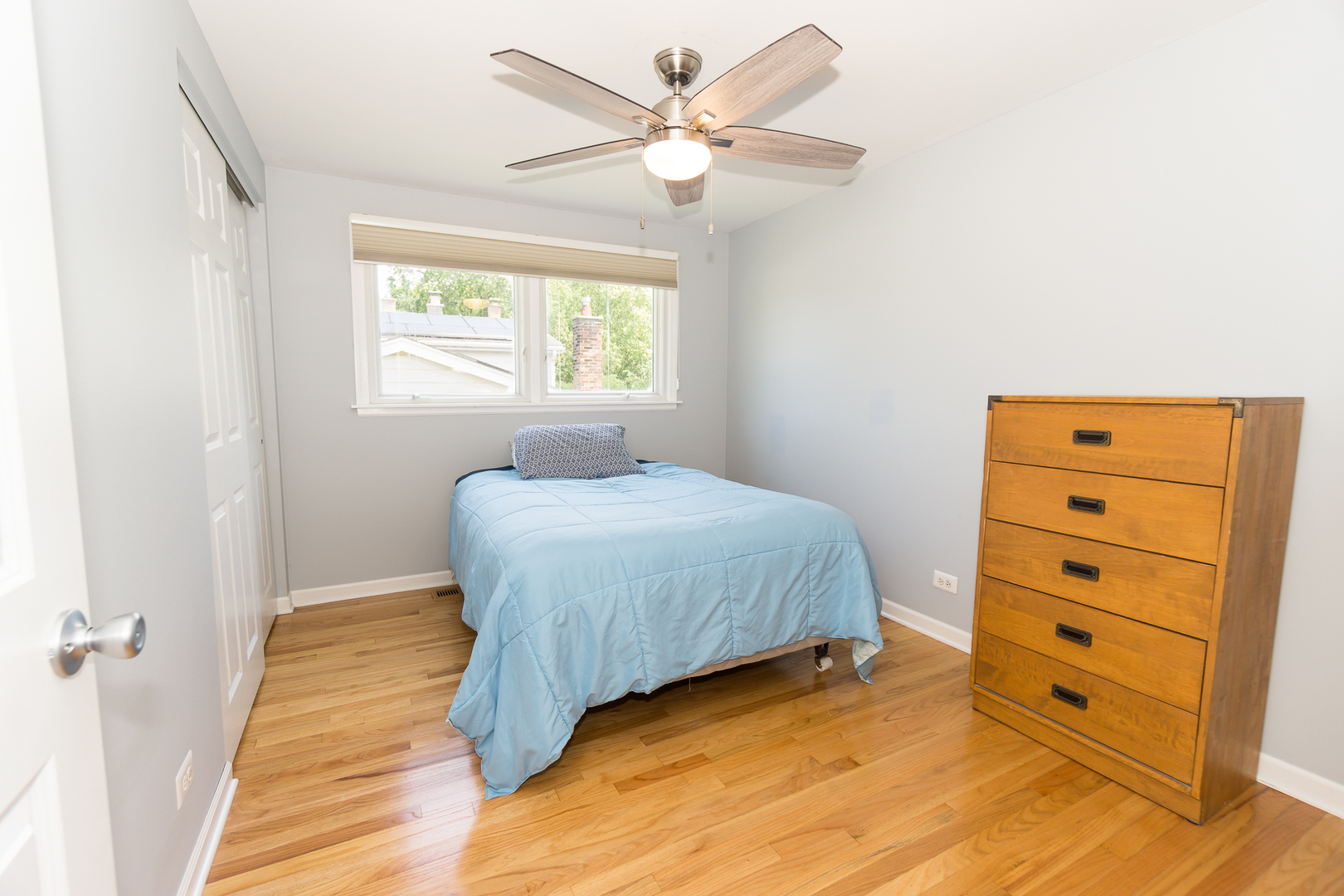 Arlington Heights, Illinois, 60005, United States, 5 Bedrooms Bedrooms, ,3 BathroomsBathrooms,Residential,For Sale,1978336