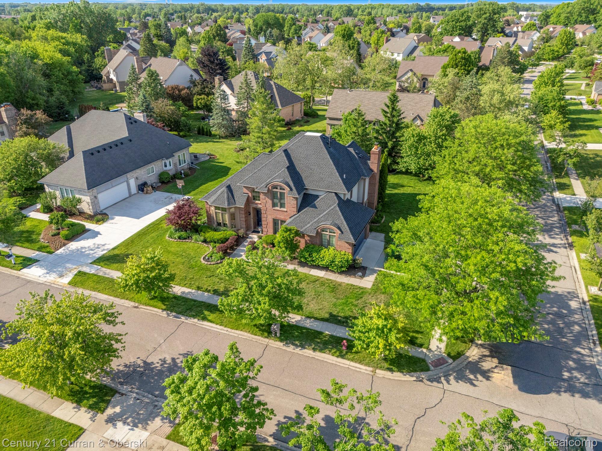 Canton Charter Township, Michigan, 48188, United States, 4 Bedrooms Bedrooms, ,4 BathroomsBathrooms,Residential,For Sale,2049400