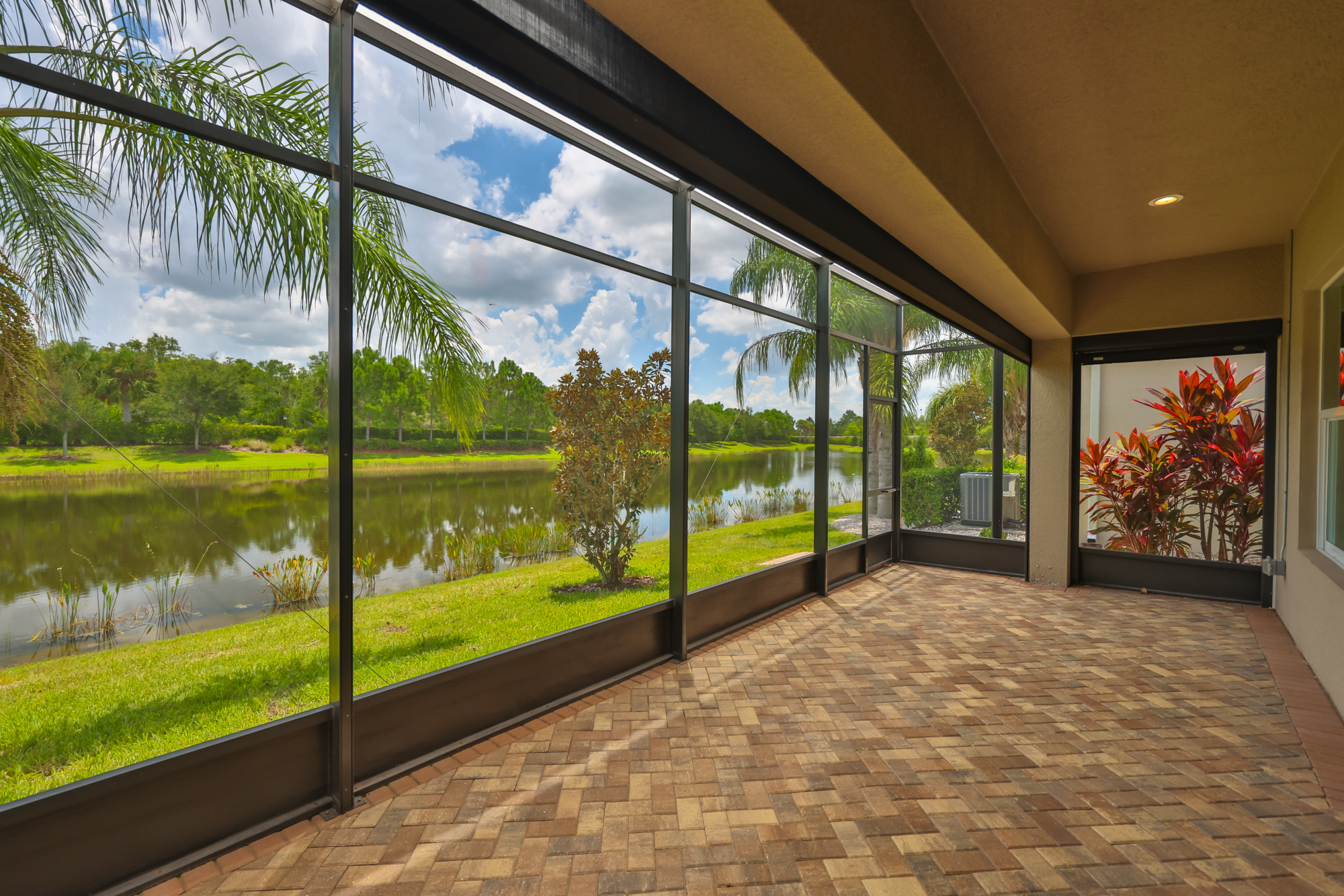 Wimauma, Florida, 33598, United States, 3 Bedrooms Bedrooms, ,3 BathroomsBathrooms,Residential,For Sale,1982600