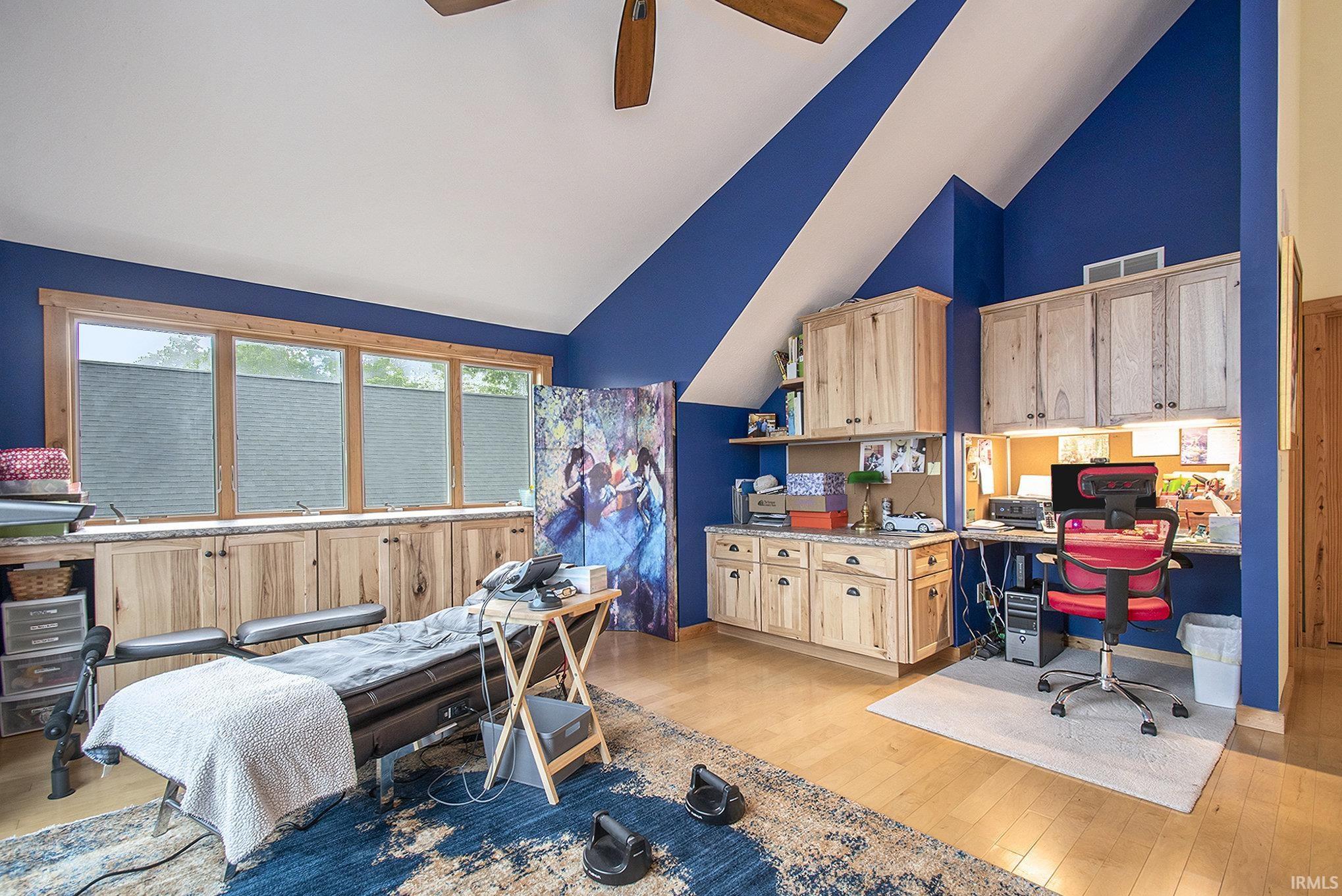 Shipshewana, Indiana, 46565, United States, 2 Bedrooms Bedrooms, ,3 BathroomsBathrooms,Residential,For Sale,1982813