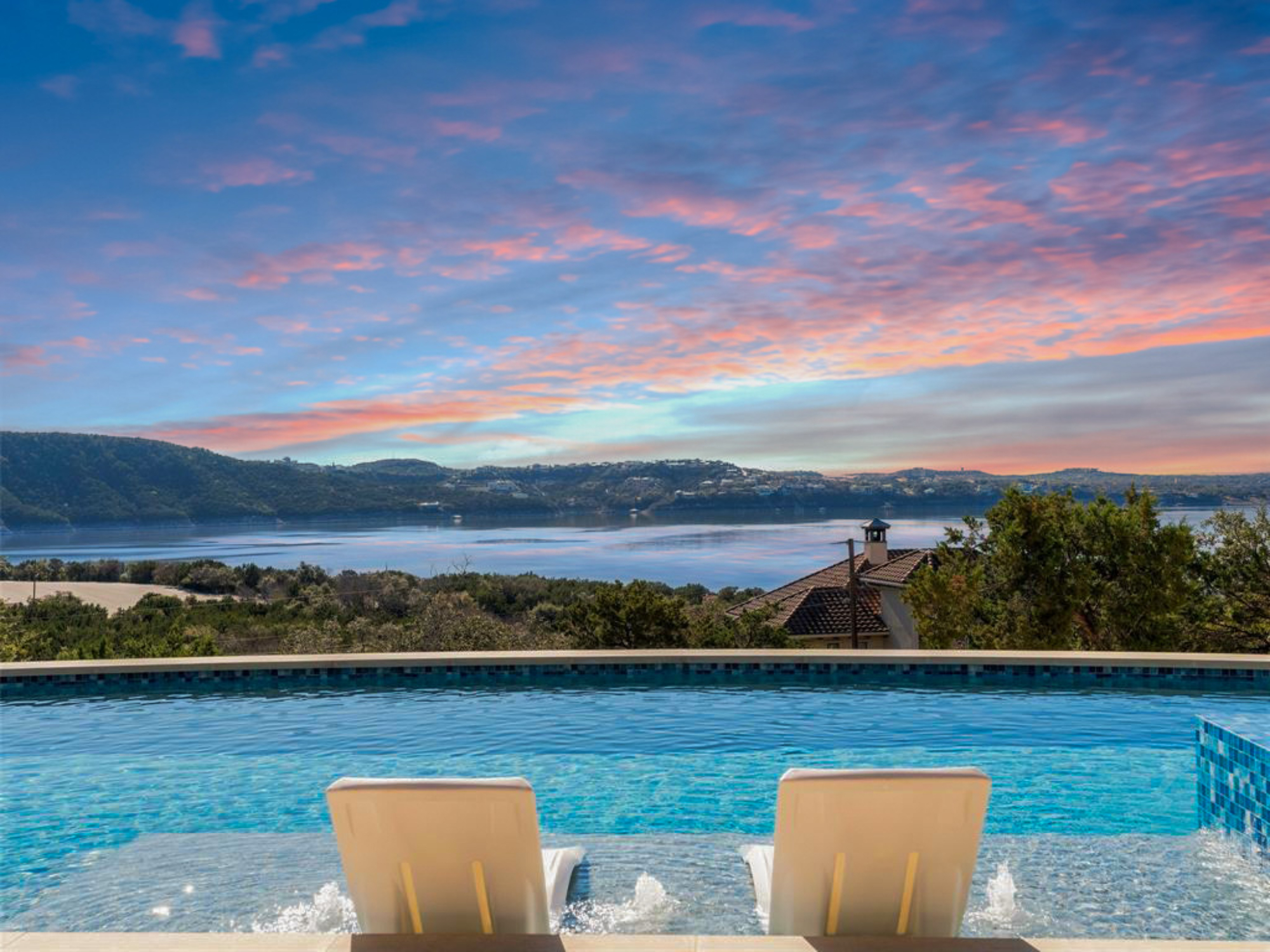  The Ultimate Lake Travis Retreat  & Entertainer