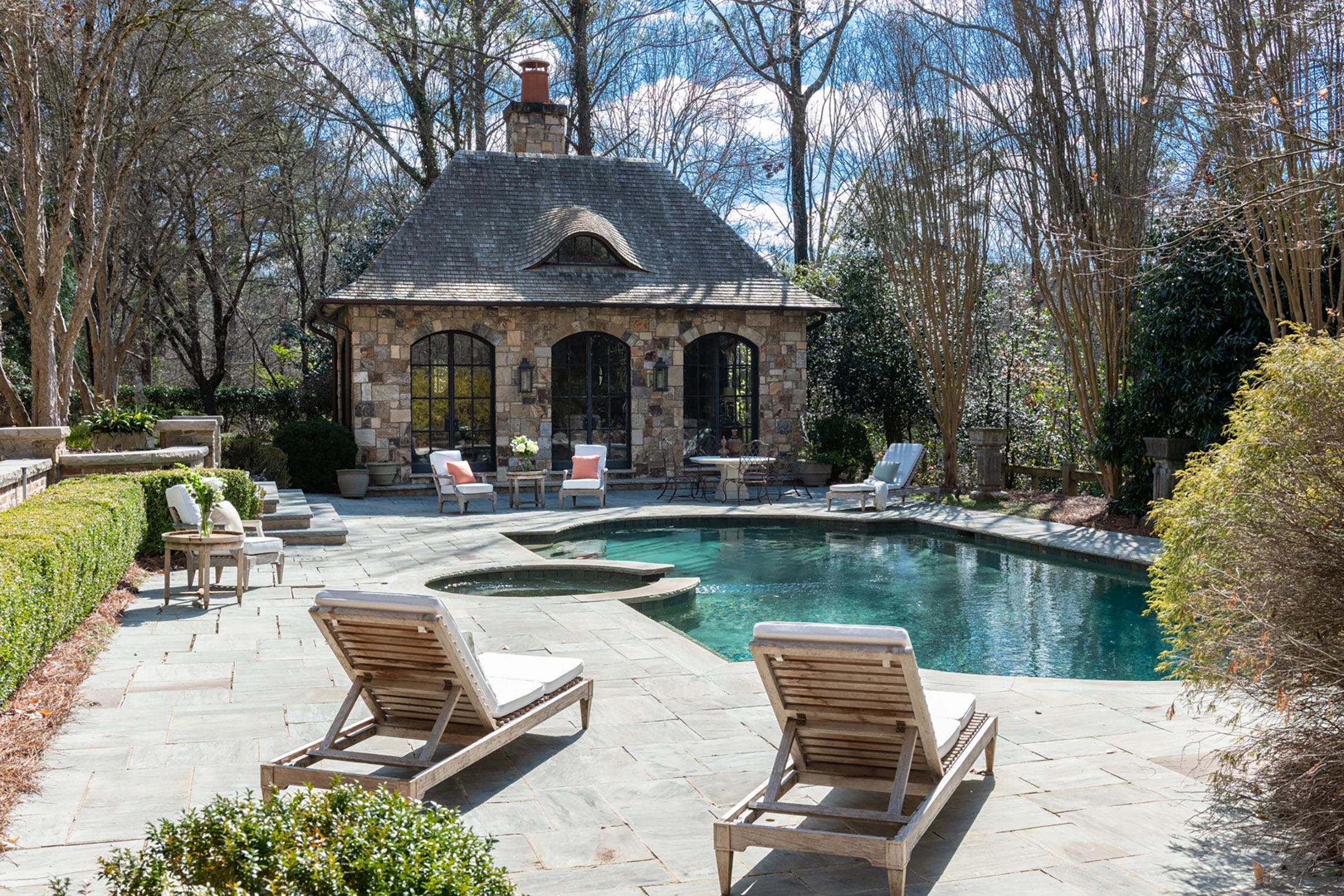 Magnificent Buckhead Home on 2.2+/- Acres with Pool and Pool House - 物件實景