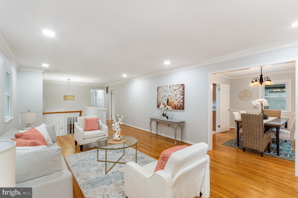 Manassas, Virginia, 20112, United States, 4 Bedrooms Bedrooms, ,3 BathroomsBathrooms,Residential,For Sale,1977190