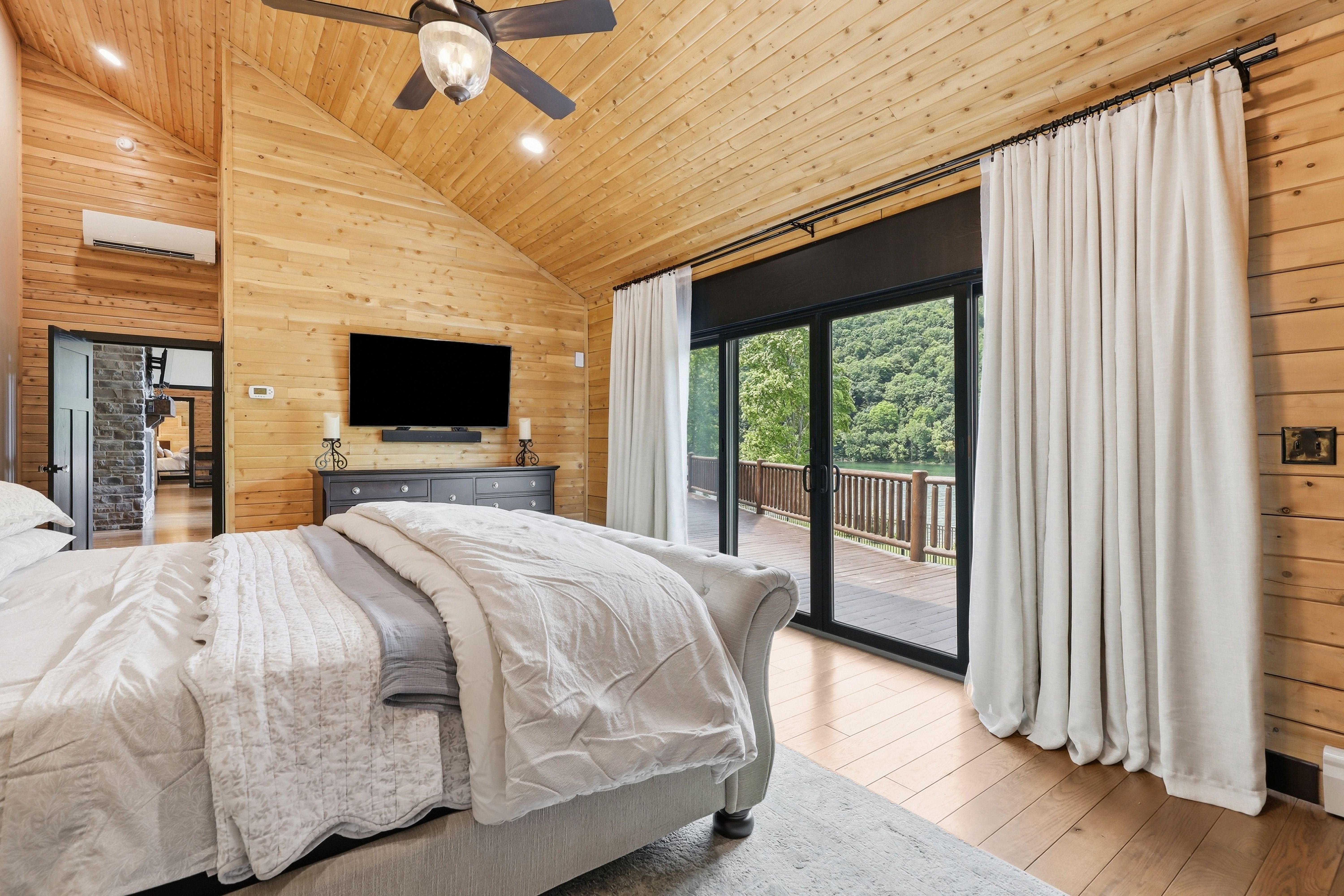  1050 Wattersonville Road, Allegheny Riverfront - 物件實景