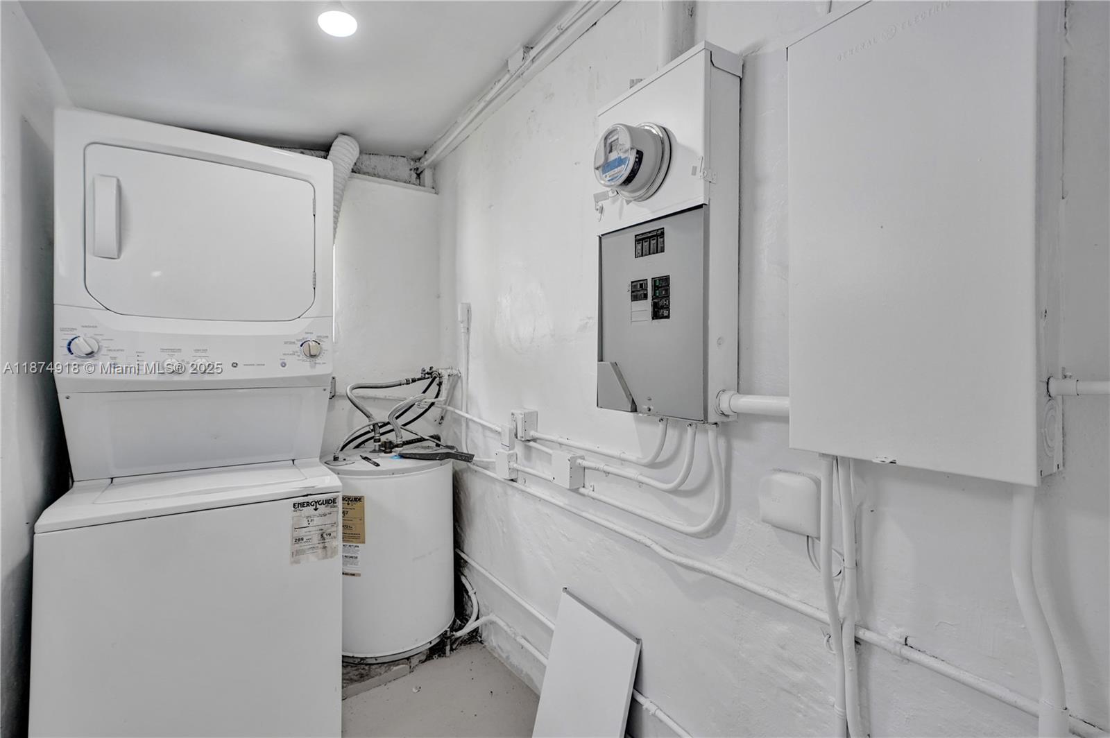 Miami, Florida, 33138, United States, 3 Bedrooms Bedrooms, ,2 BathroomsBathrooms,Residential,For Sale,1947884