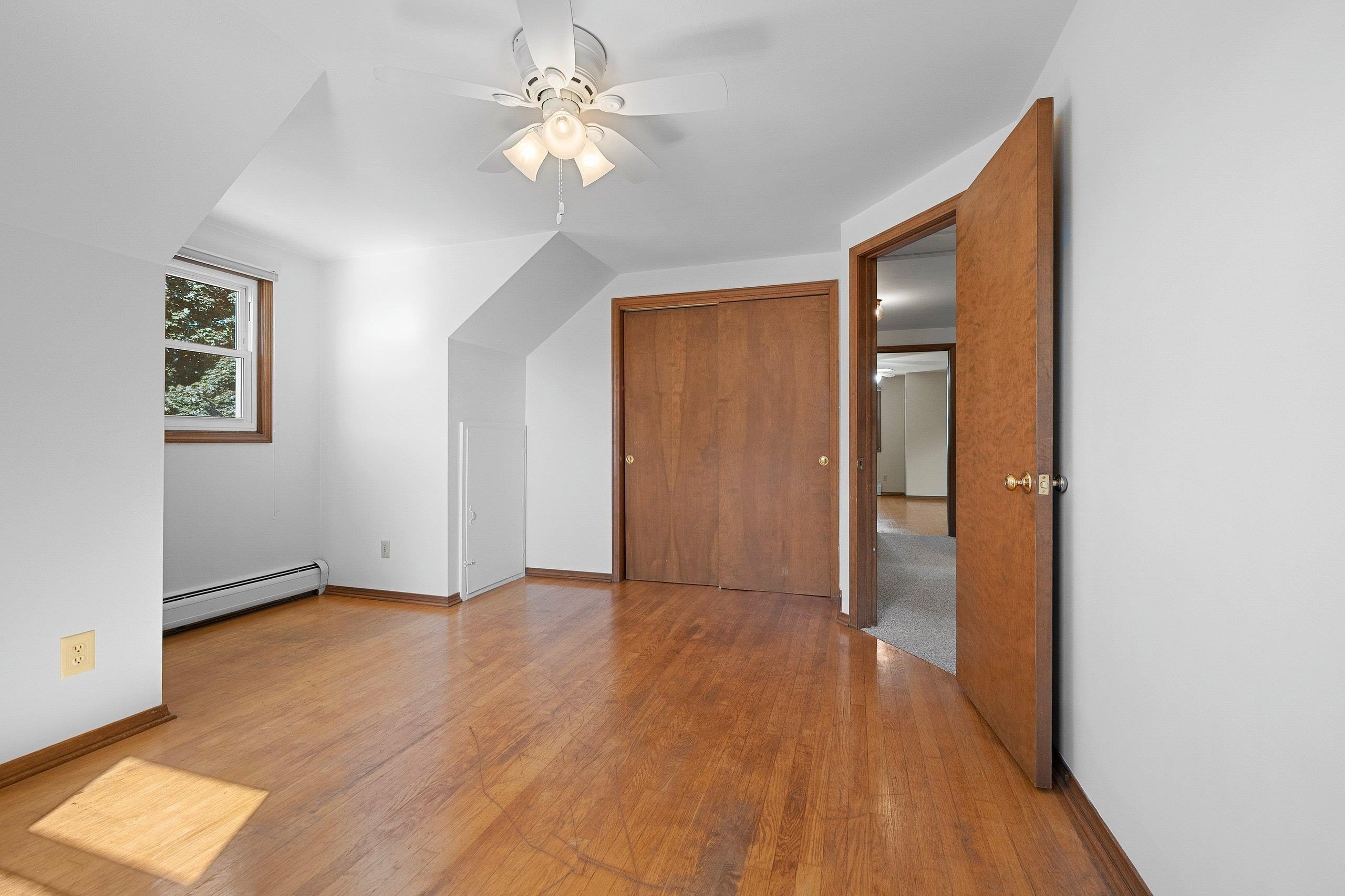 GREEN BAY, Wisconsin, 54304-4417, United States, 4 Bedrooms Bedrooms, ,2 BathroomsBathrooms,Residential,For Sale,1978060