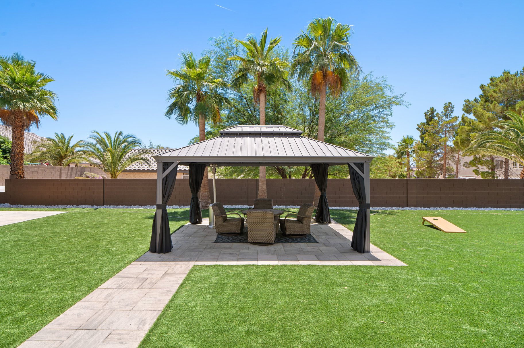  Custom Estate with Full Size Pickleball Court - 物件實景