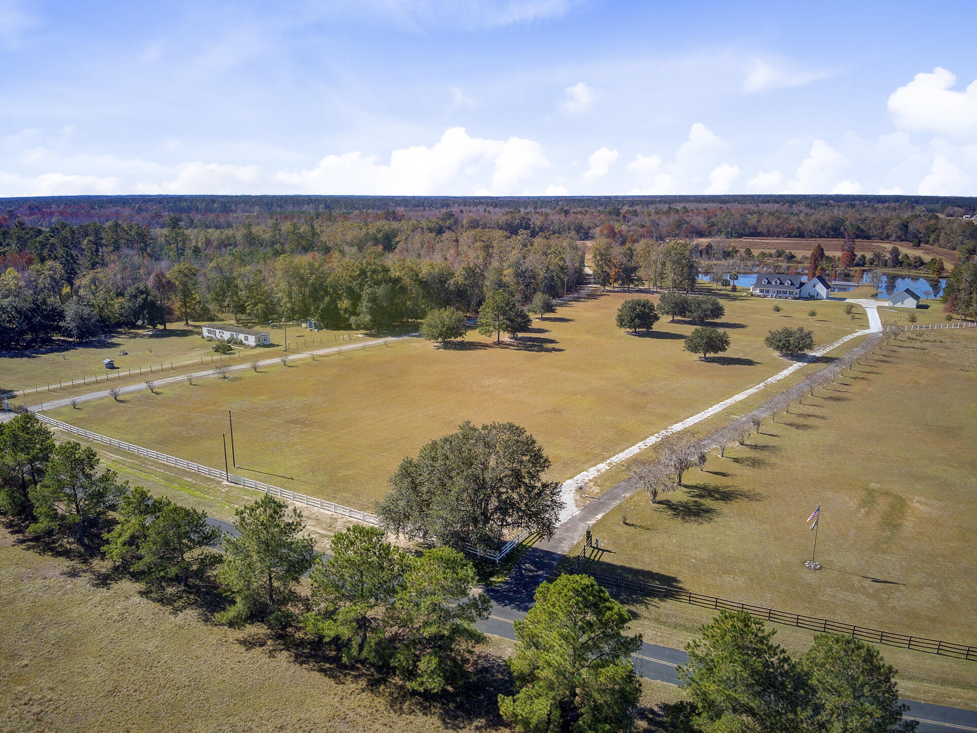 Cross, South Carolina, 29436, United States, 4 Bedrooms Bedrooms, ,3 BathroomsBathrooms,Residential,For Sale,1992832