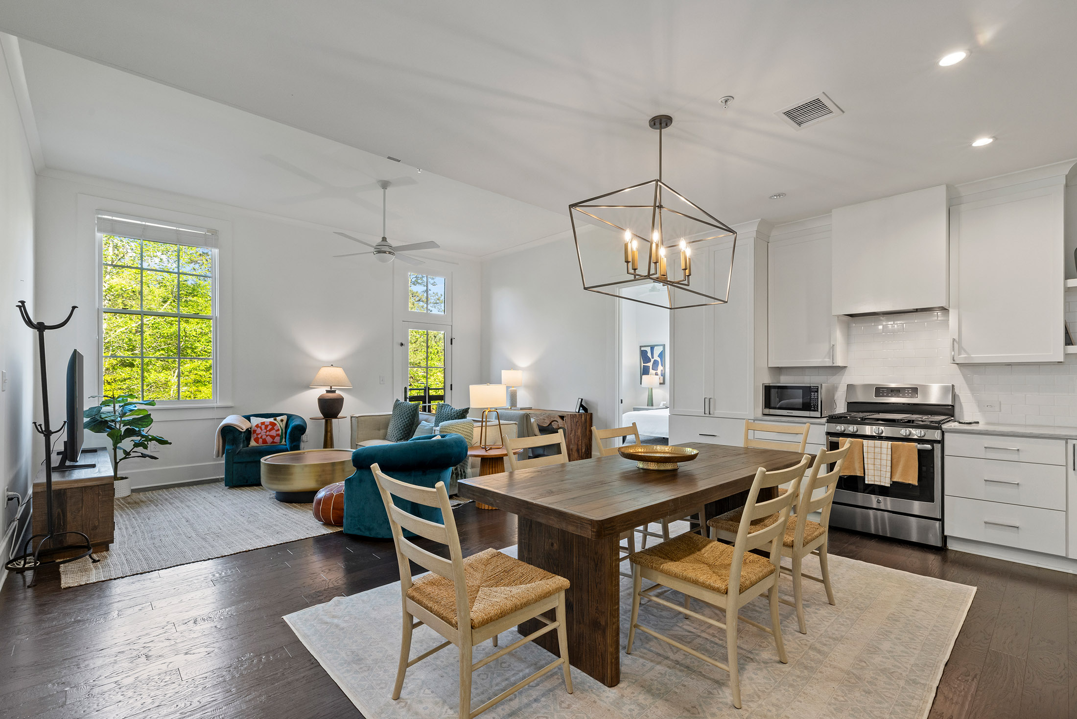  Top Floor, Corner Condo Overlooking Serenbe Stables - 物件實景