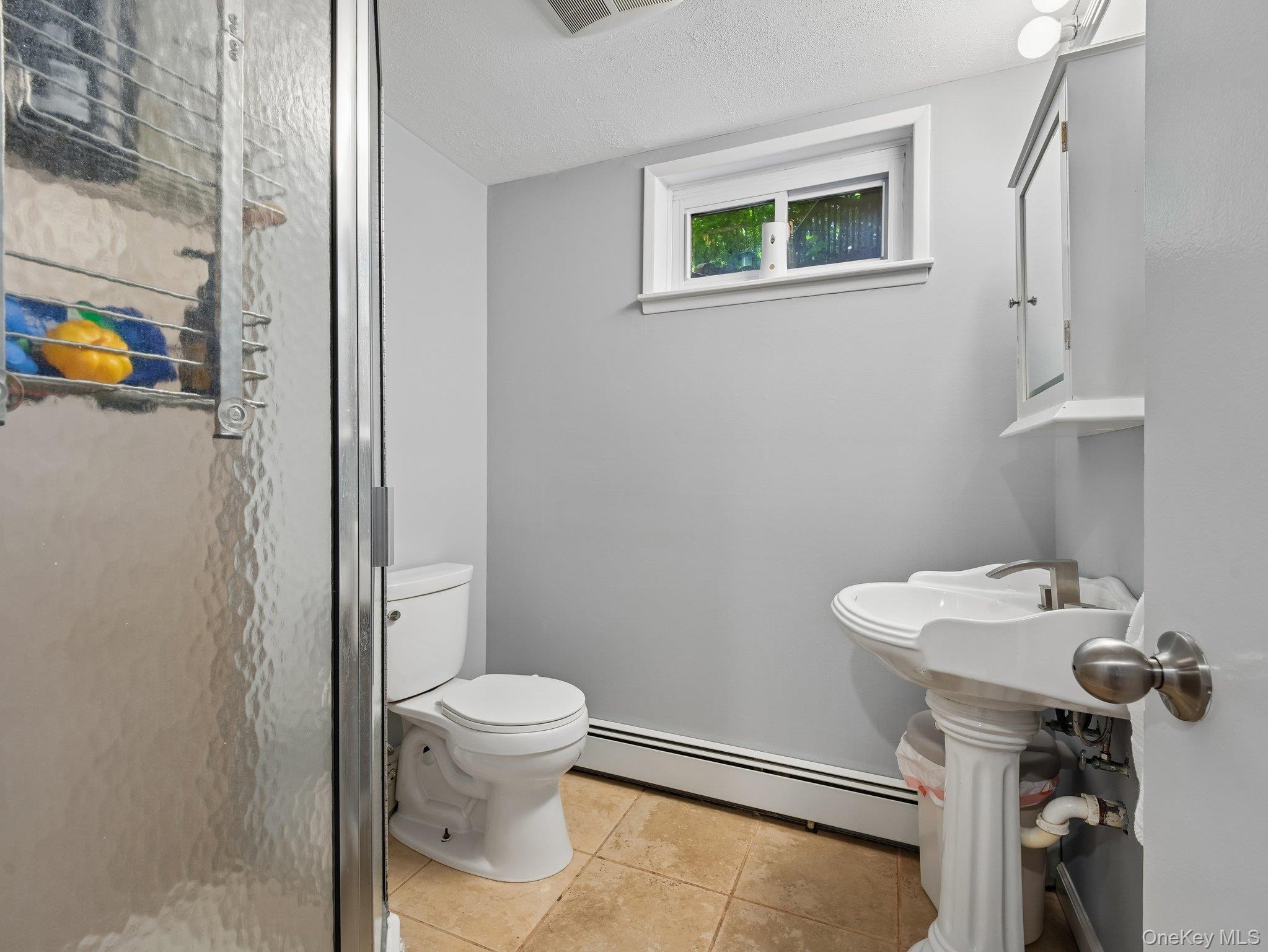  2 Highfield Avenue, Port Washington, NY, 11050 - 物件實景
