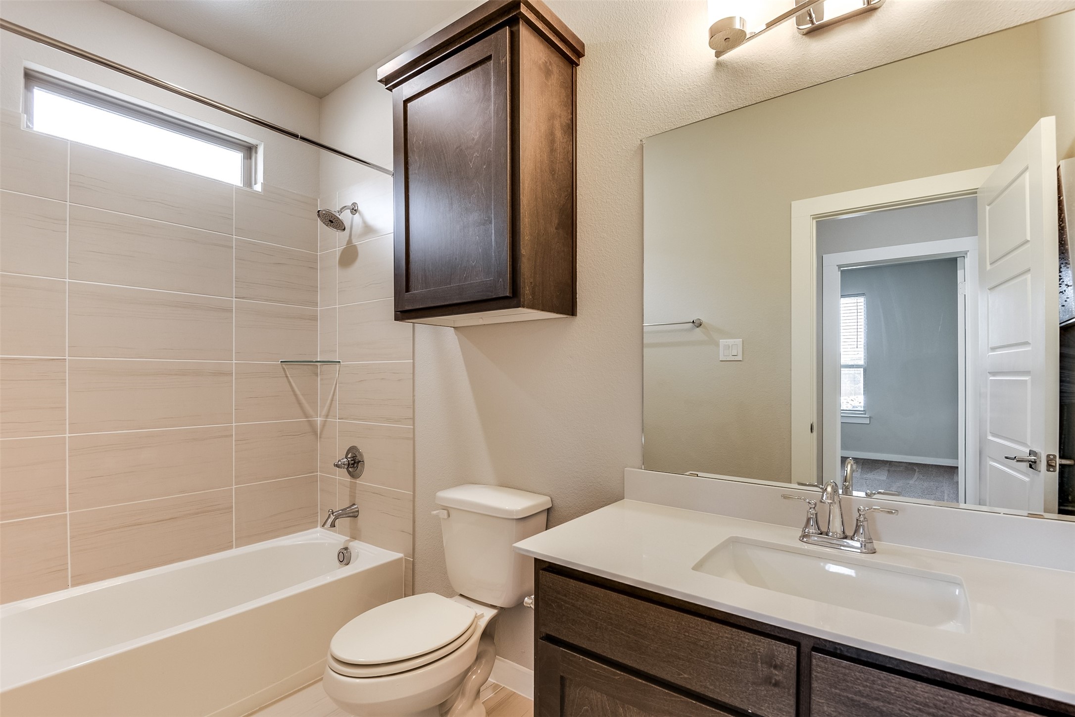 Waxahachie, Texas, 75165, United States, 4 Bedrooms Bedrooms, ,3 BathroomsBathrooms,Residential,For Sale,1925624