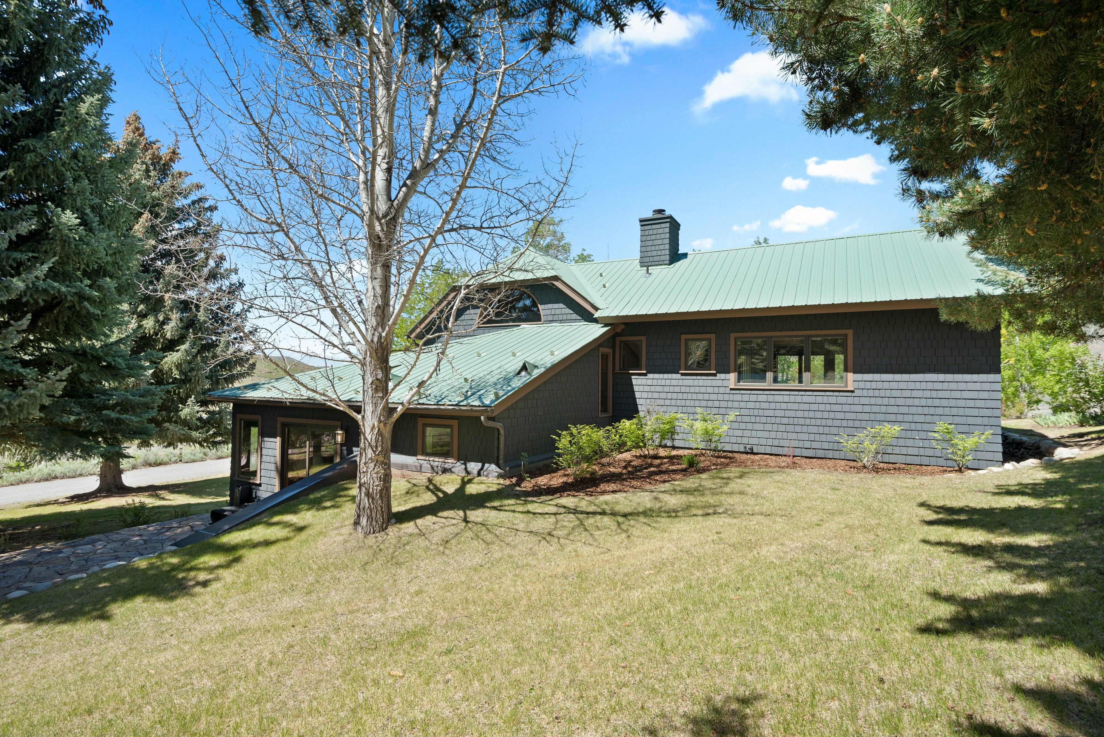  Canyon View Home on 5+ Acres with Pickleball Court - 物件實景