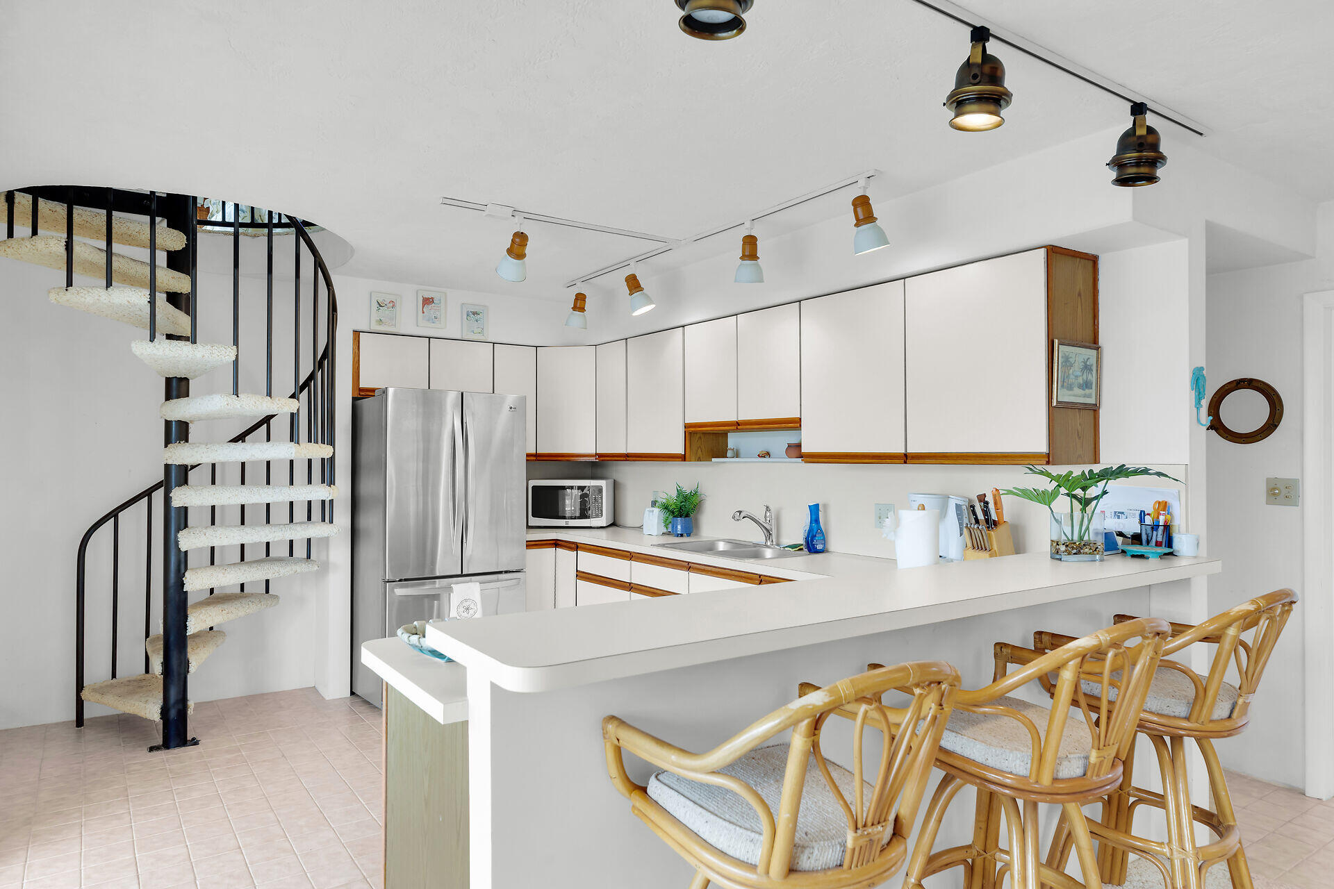 ISLAMORADA, Florida, 33036, United States, 2 Bedrooms Bedrooms, ,2 BathroomsBathrooms,Residential,For Sale,1988156