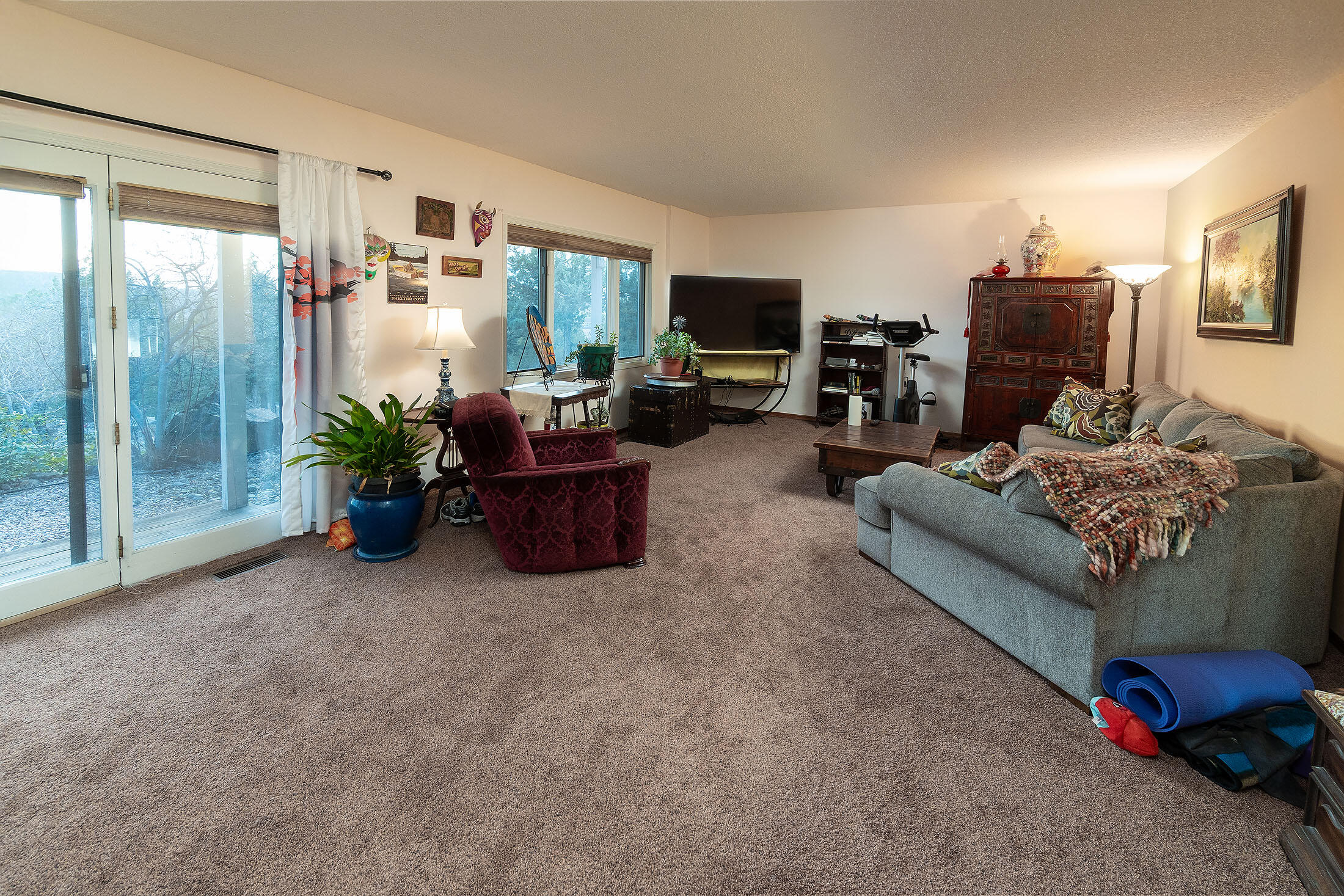Prineville, Oregon, 97754, United States, 3 Bedrooms Bedrooms, ,3 BathroomsBathrooms,Residential,For Sale,1847629