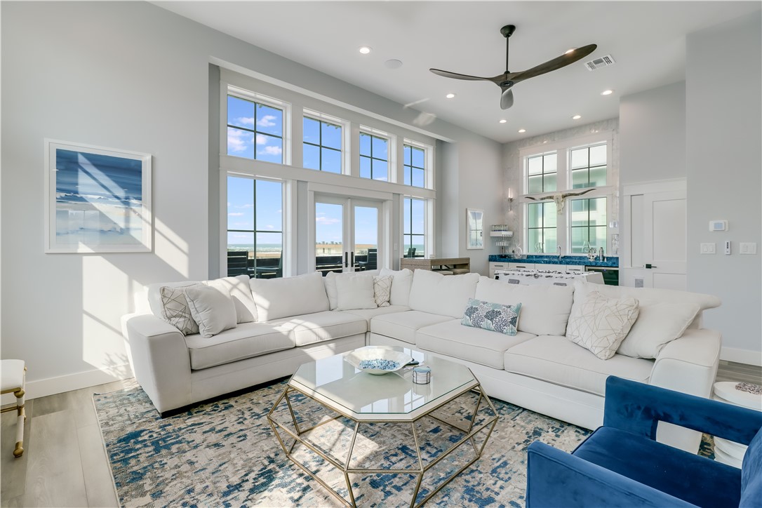Port Aransas, Texas, 78373, United States, 6 Bedrooms Bedrooms, ,5 BathroomsBathrooms,Residential,For Sale,1829566